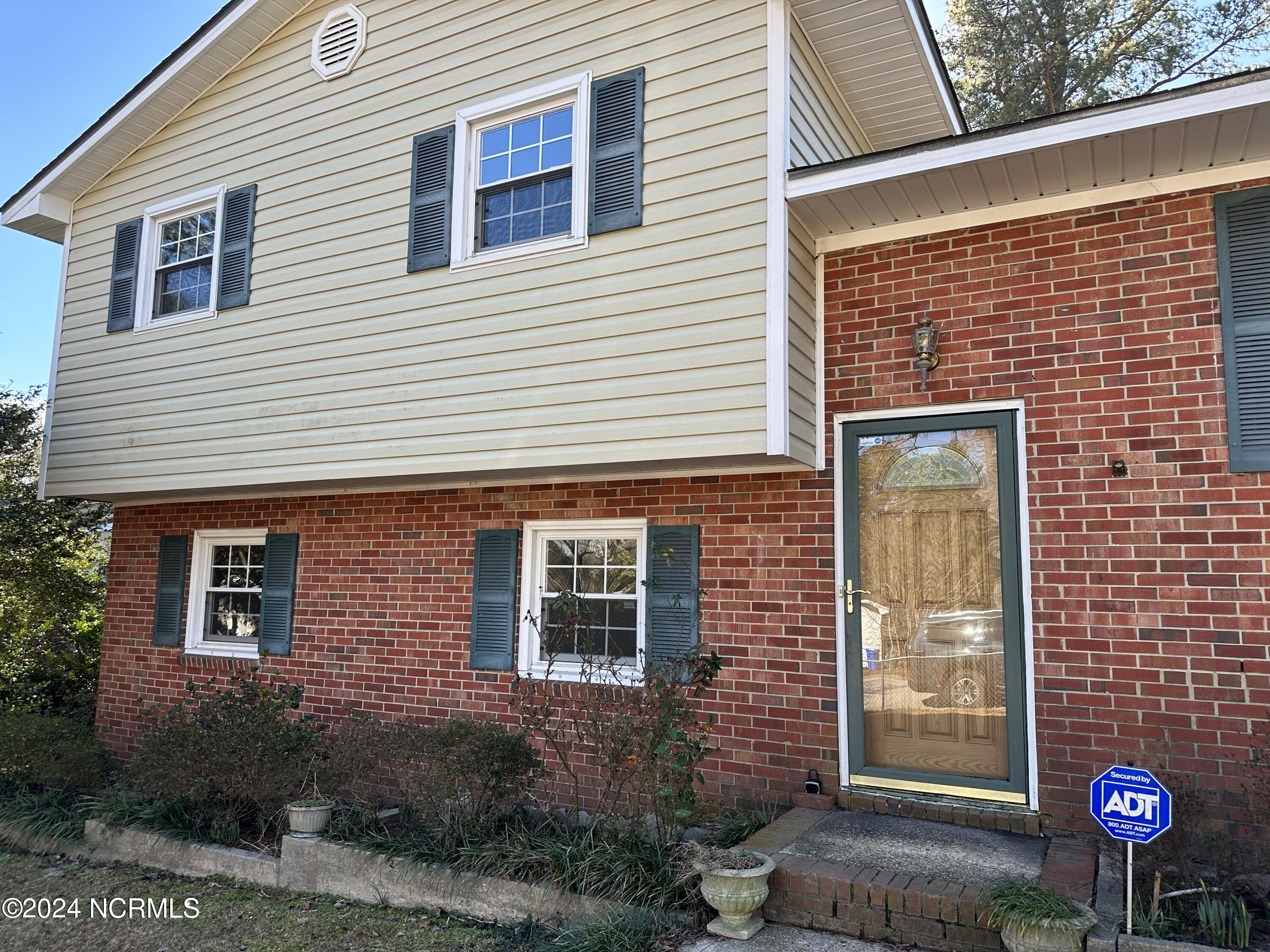 4605 Ramblewood Drive