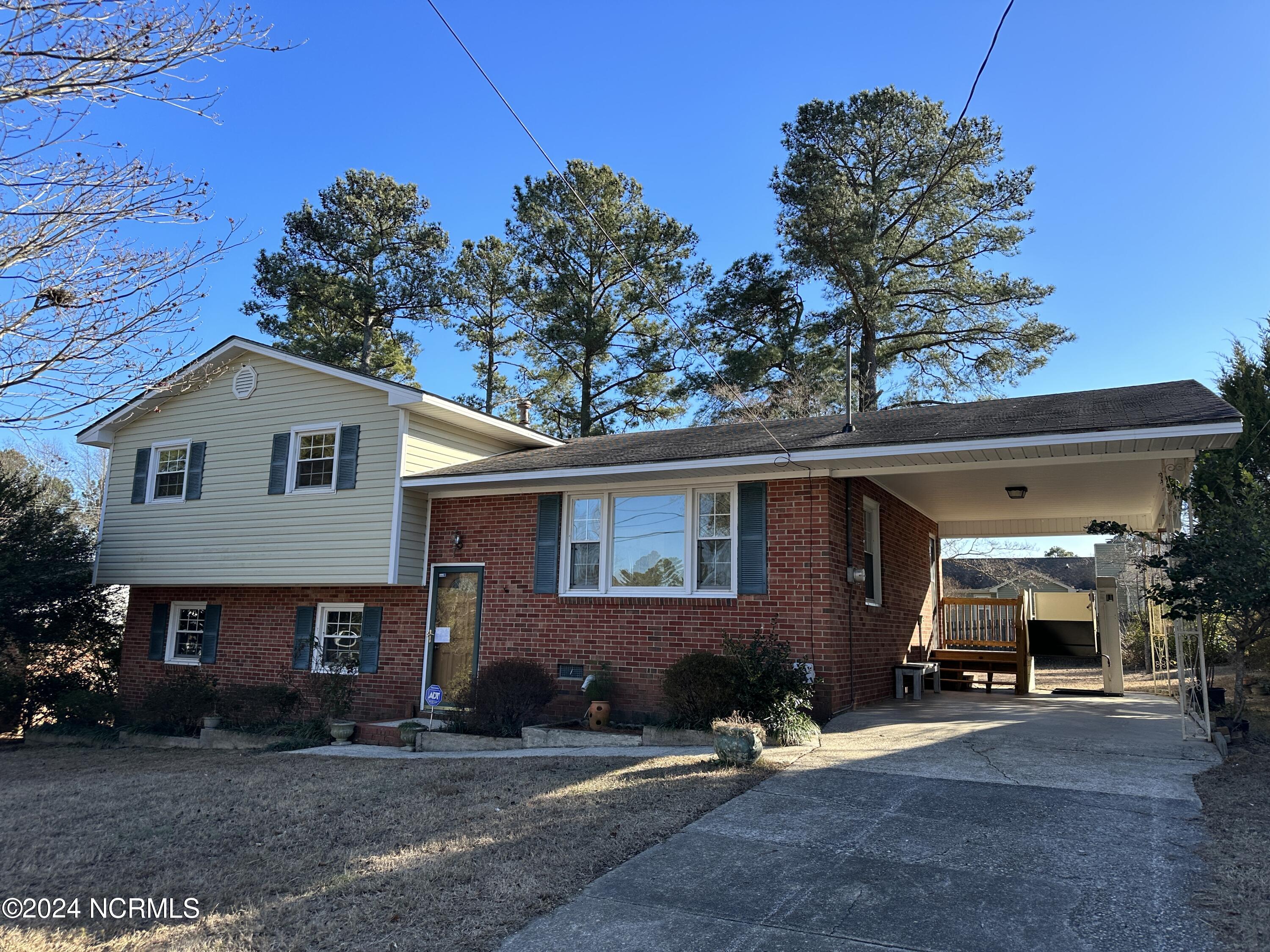 4605 Ramblewood Drive