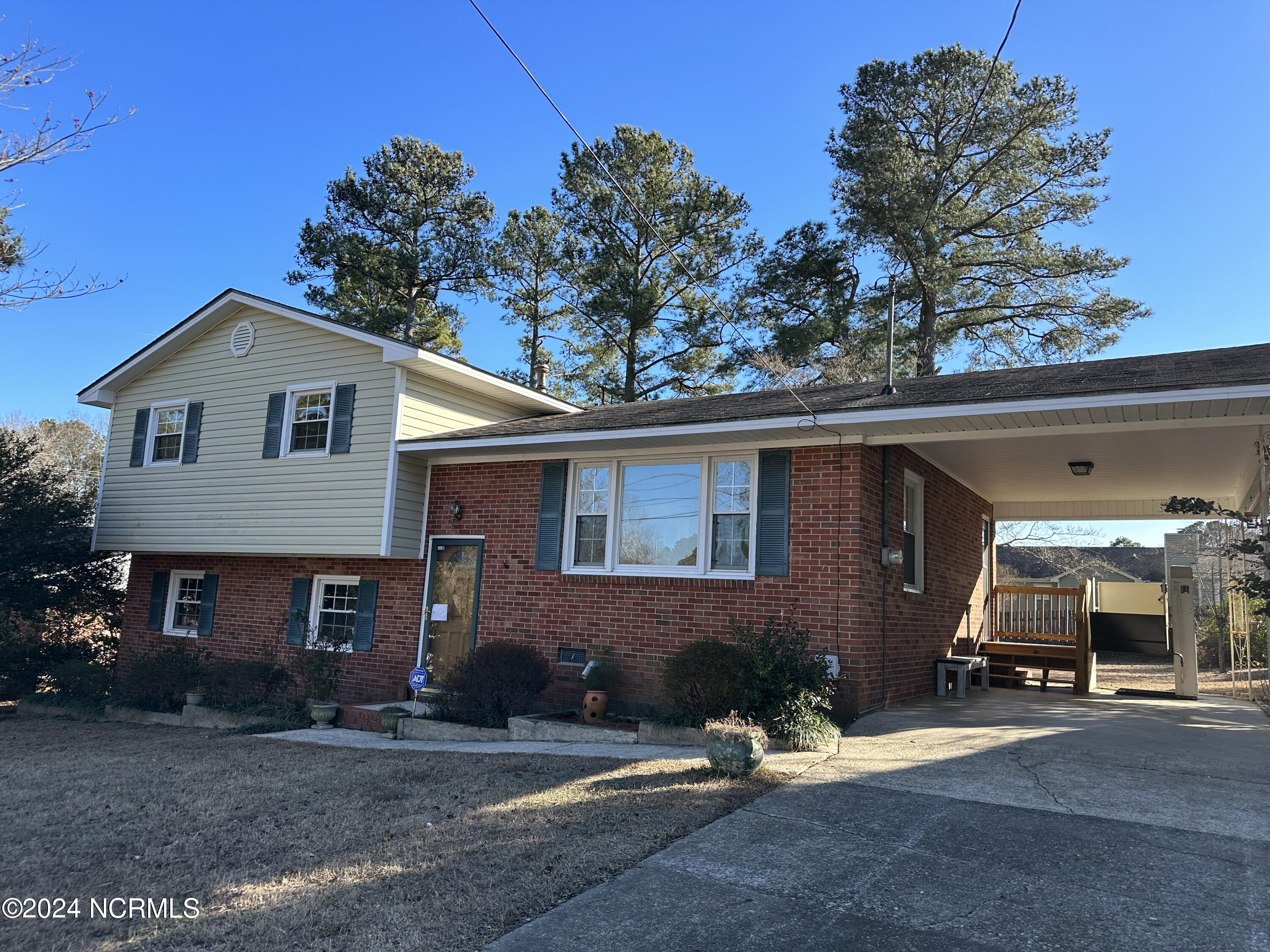 4605 Ramblewood Drive