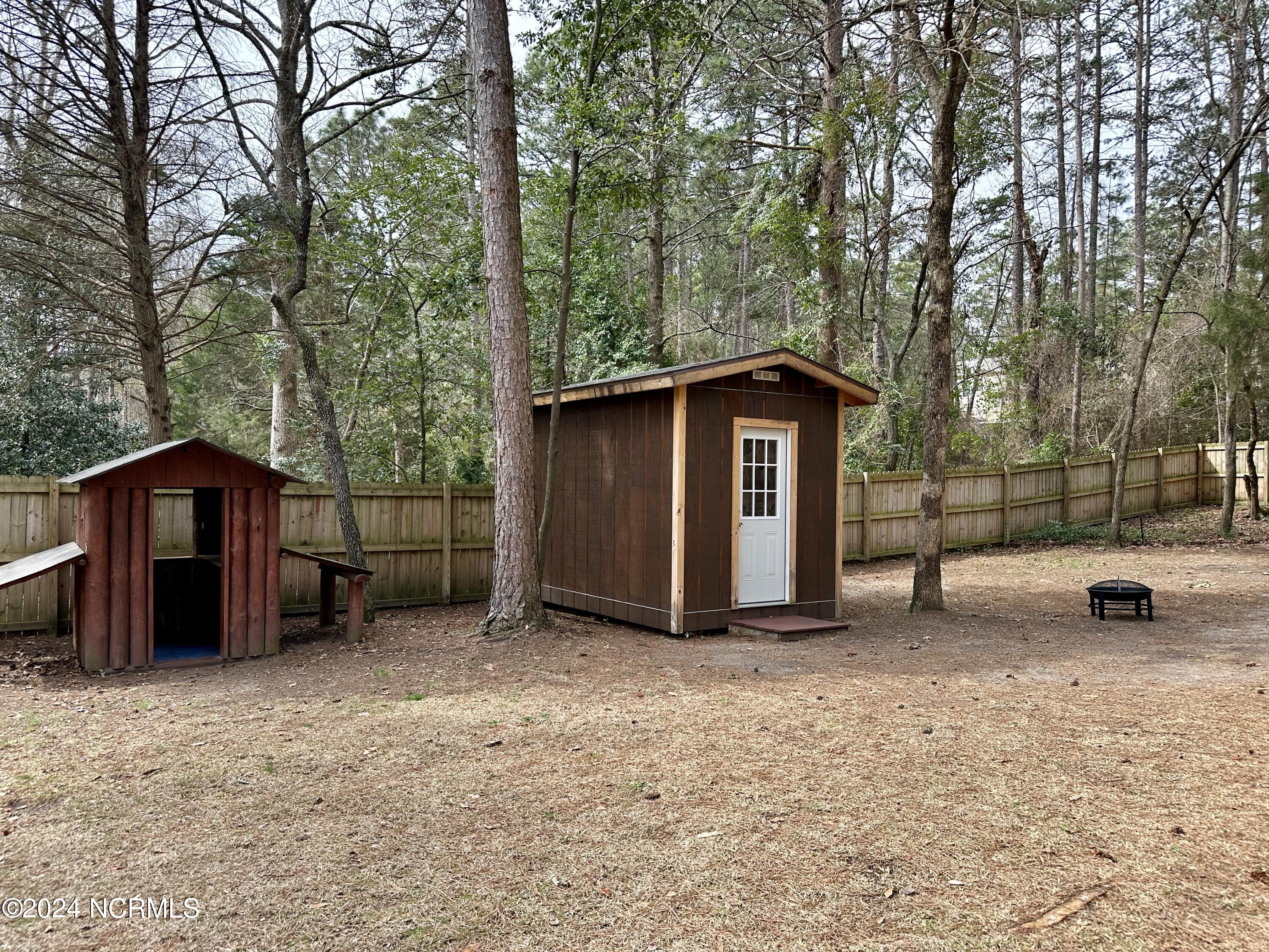 735 E Philadelphia Avenue