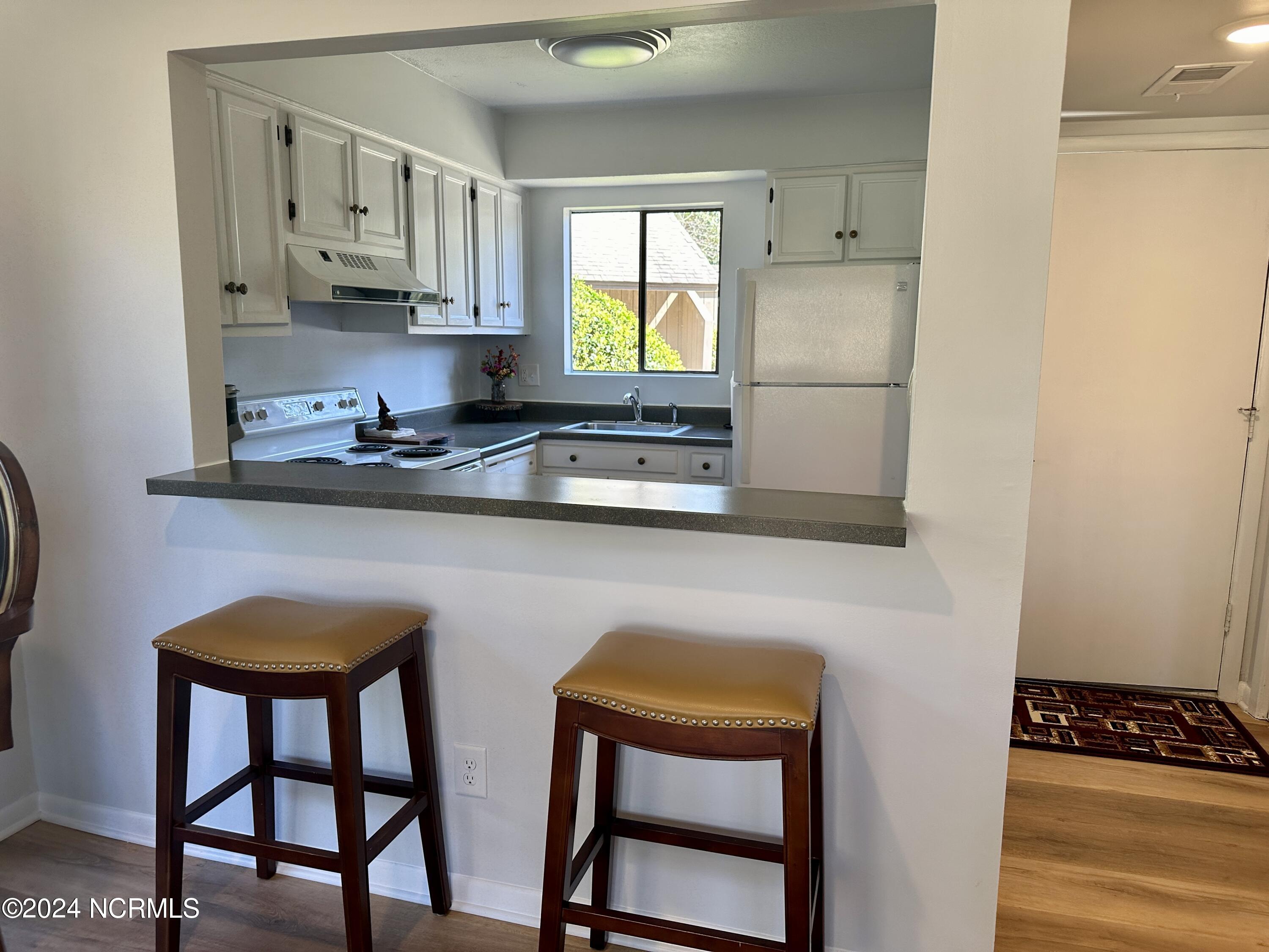 10 Pine Tree Road, # 105 C