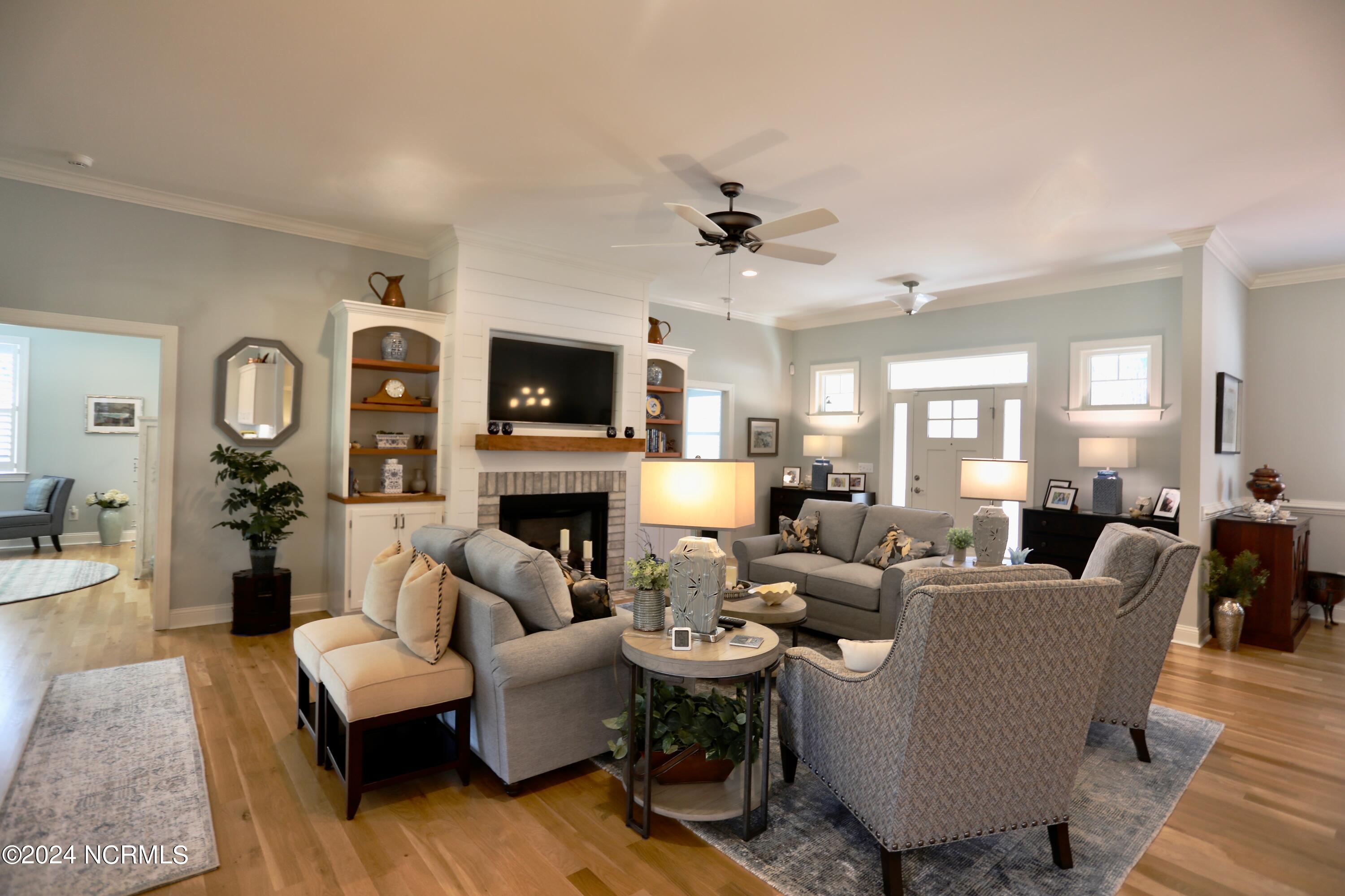 4 Masters Place