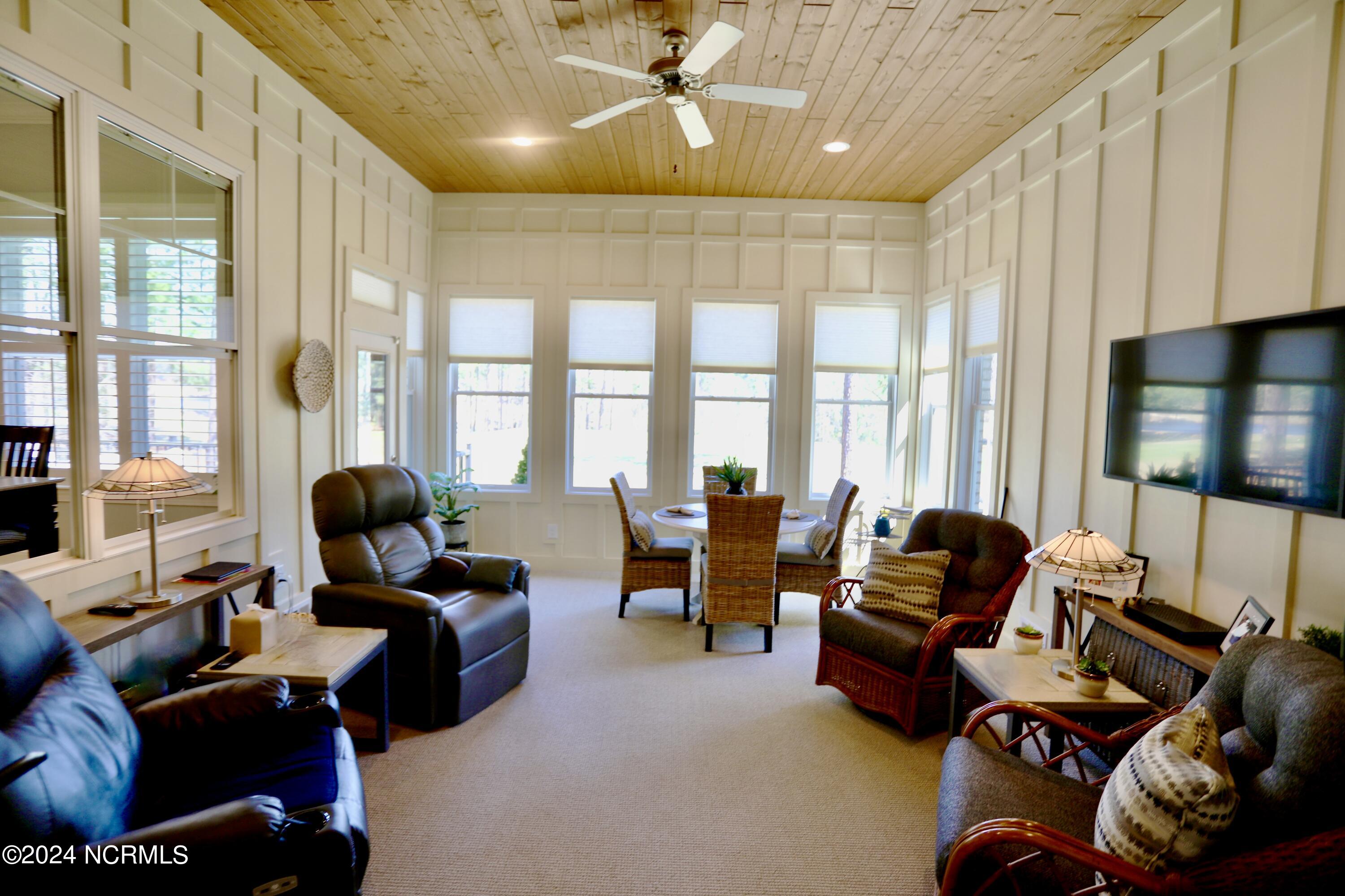 4 Masters Place