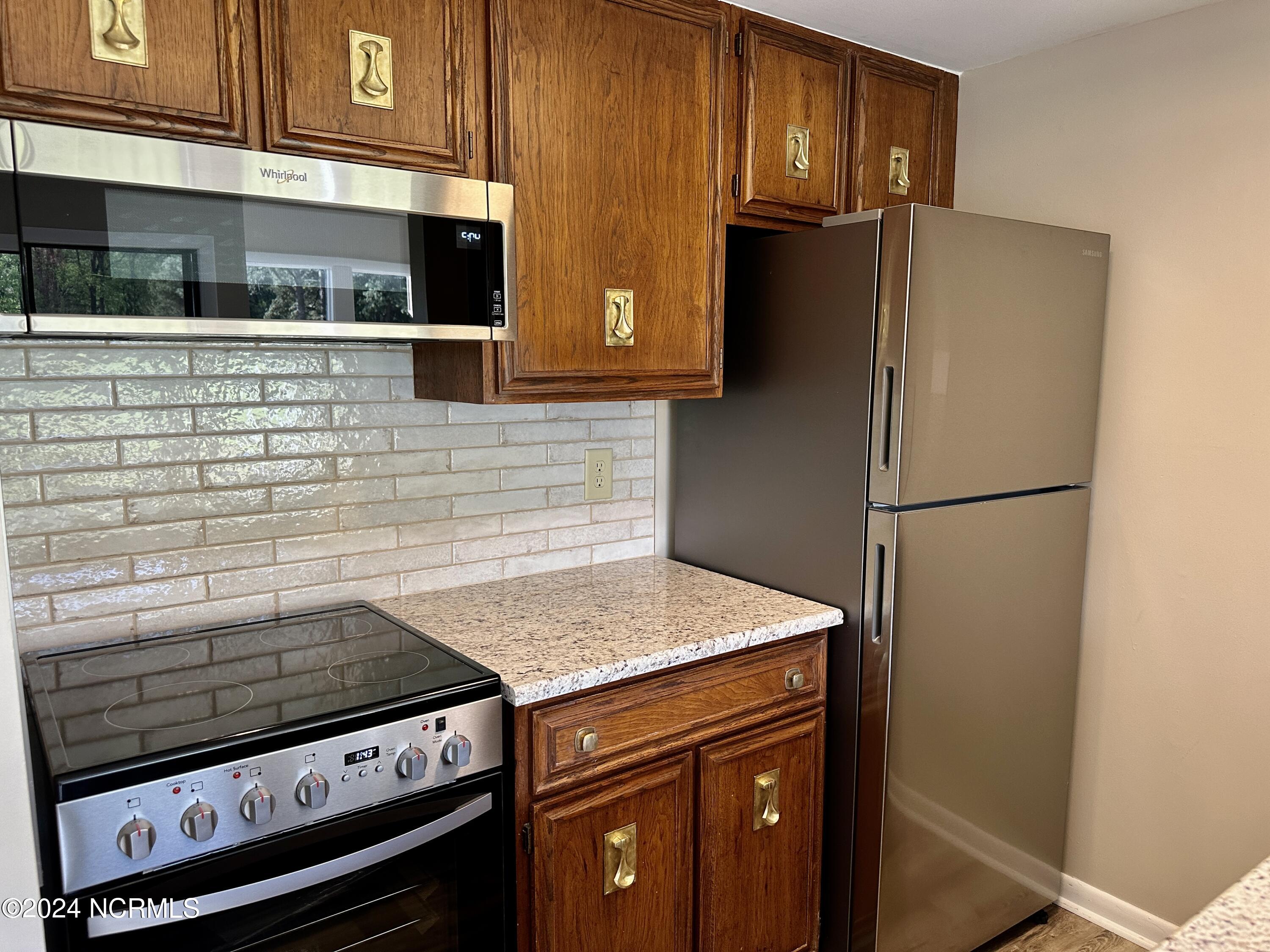 85 Pine Valley Road, 29