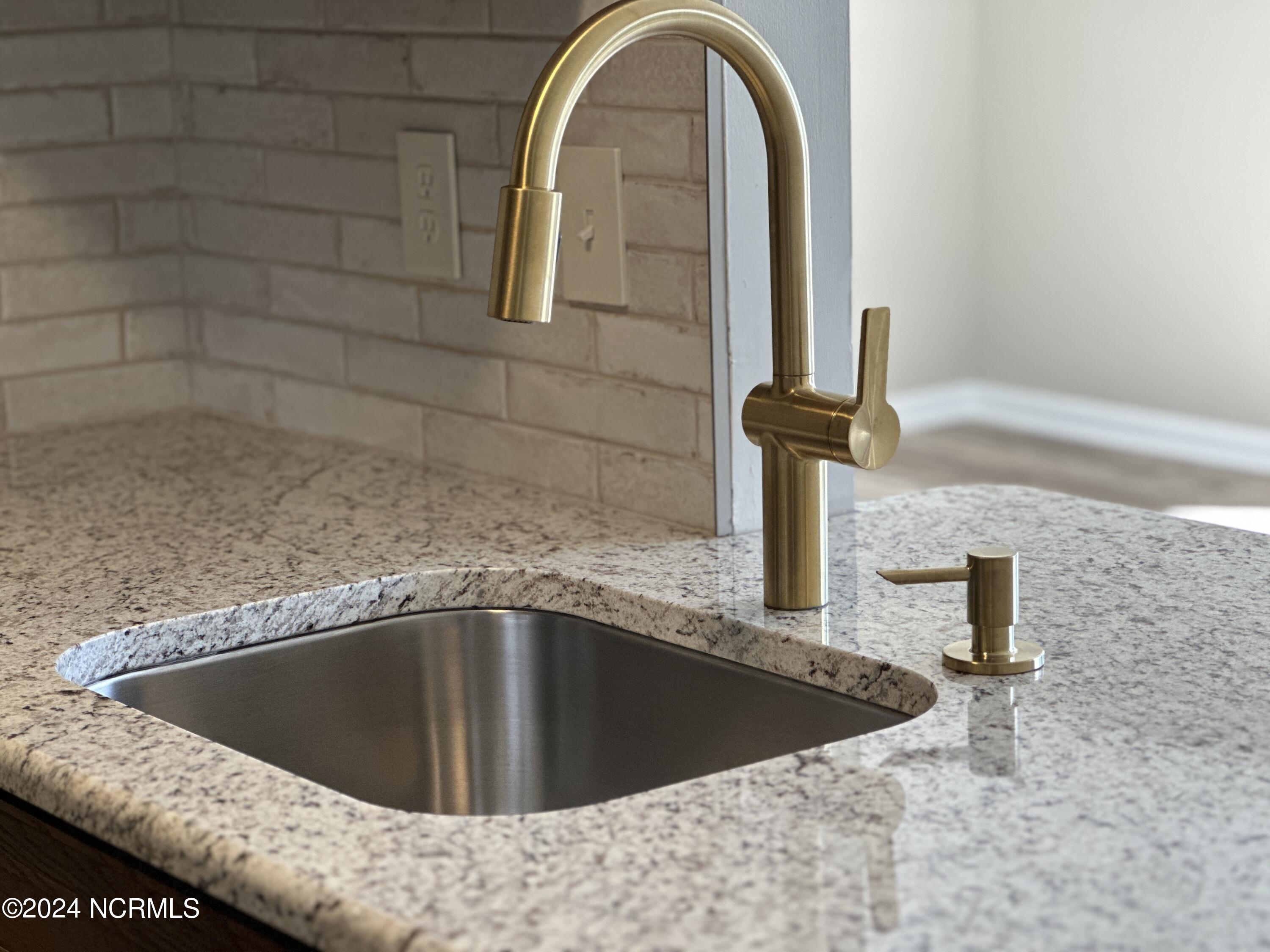 85 Pine Valley Road, 29