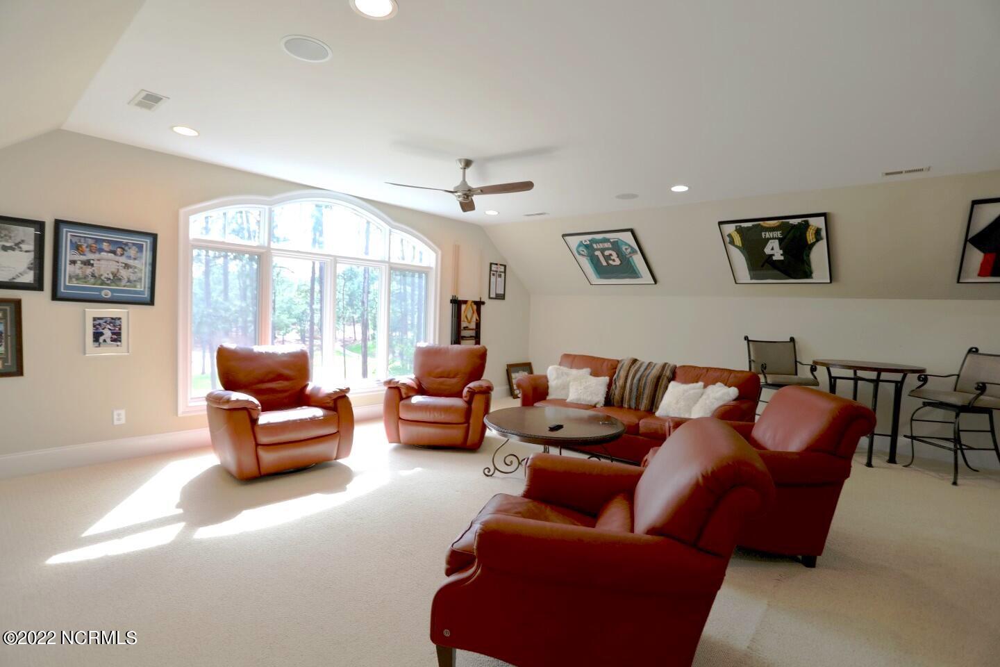 10 Braemar Road
