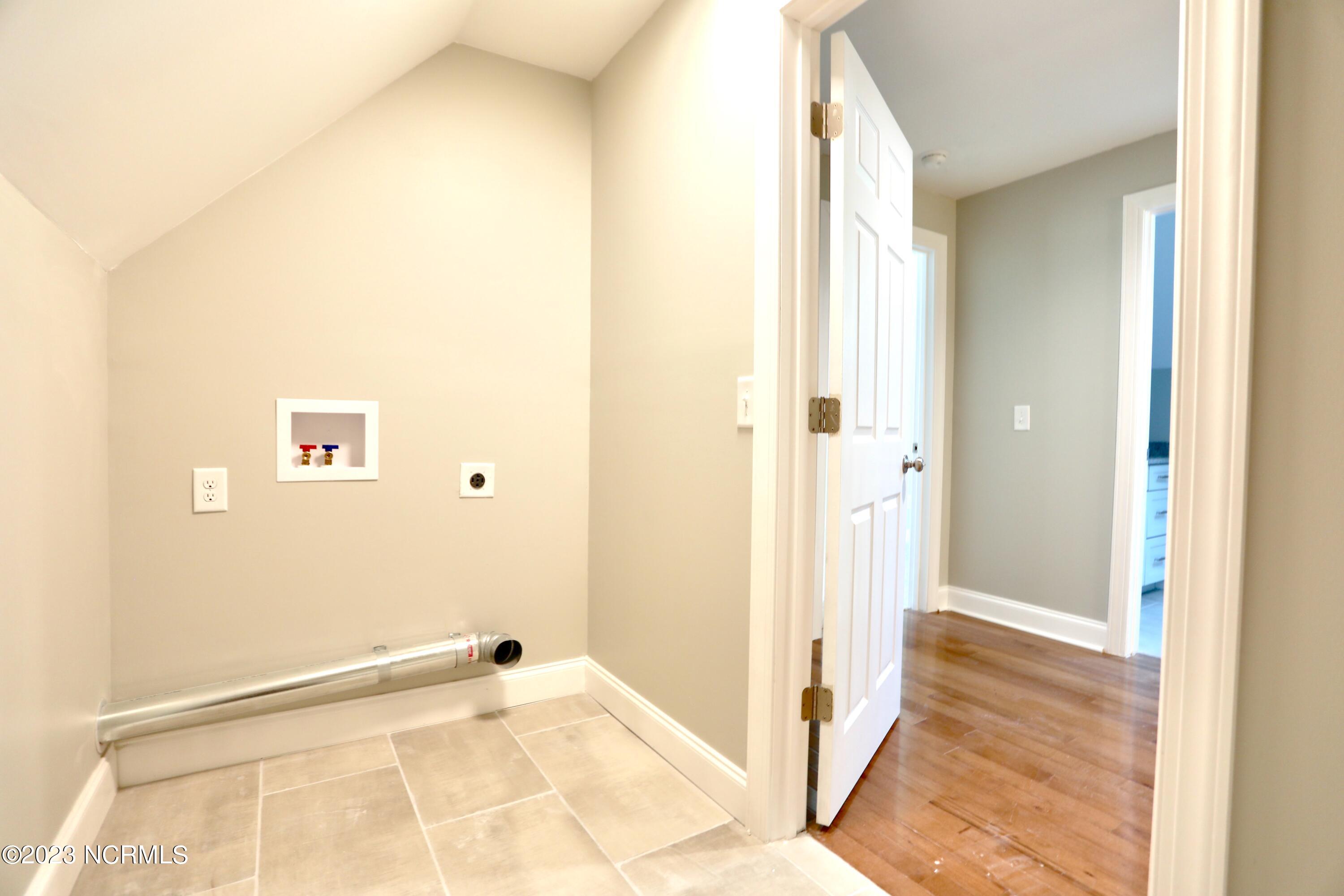 198 Horseshoe Drive
