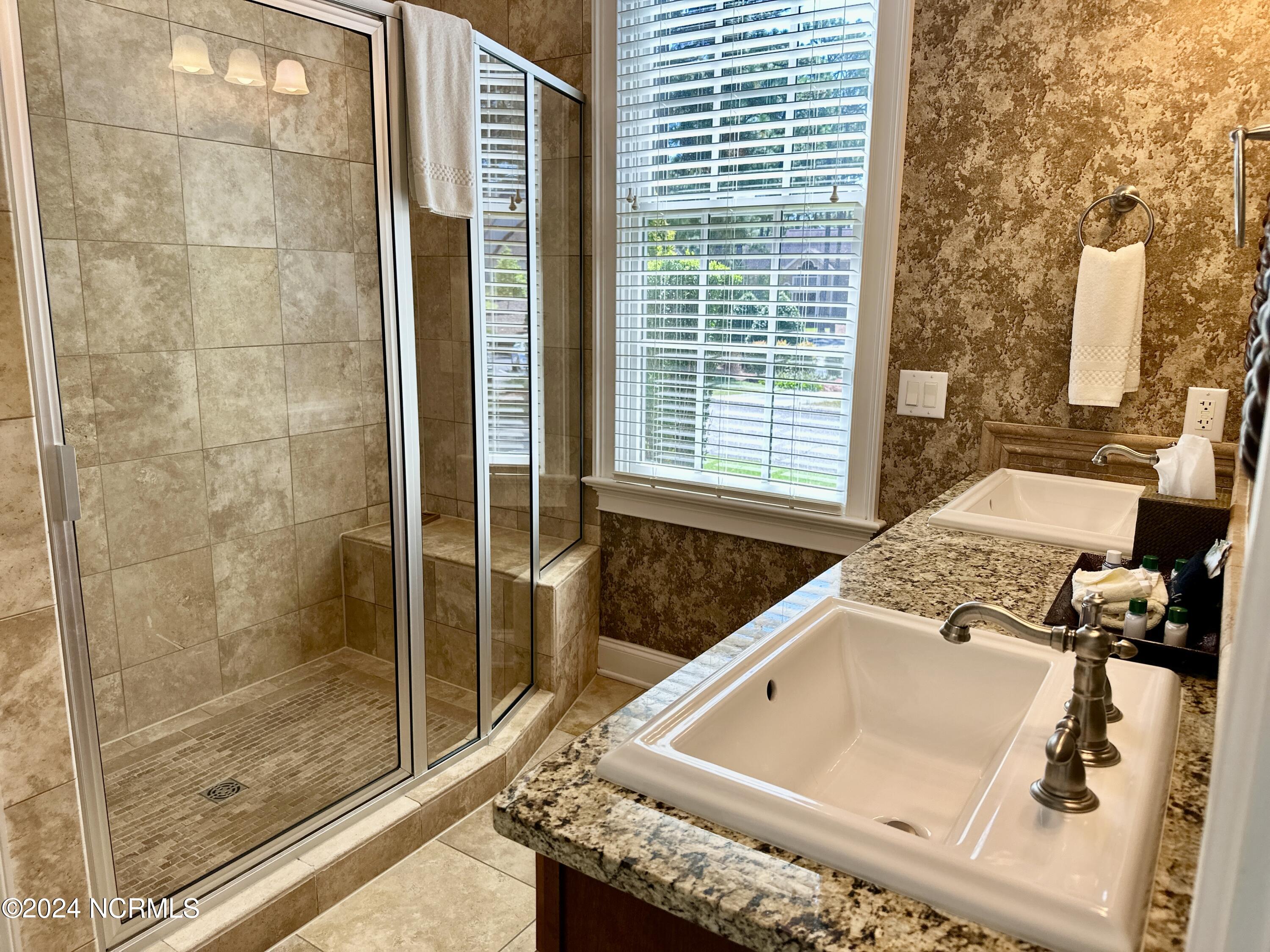 260 Cochrane Castle Circle, # 6