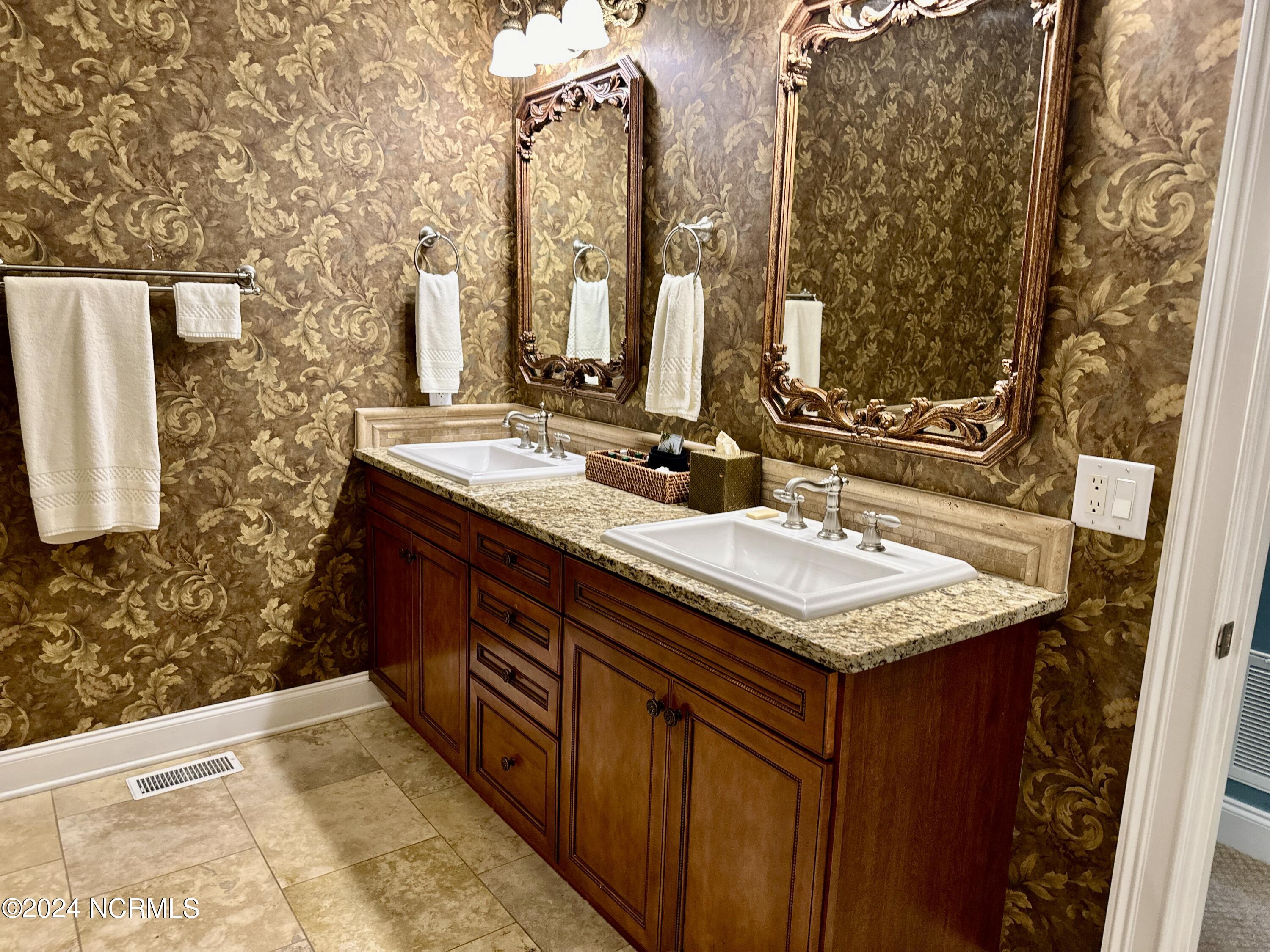 260 Cochrane Castle Circle, # 6