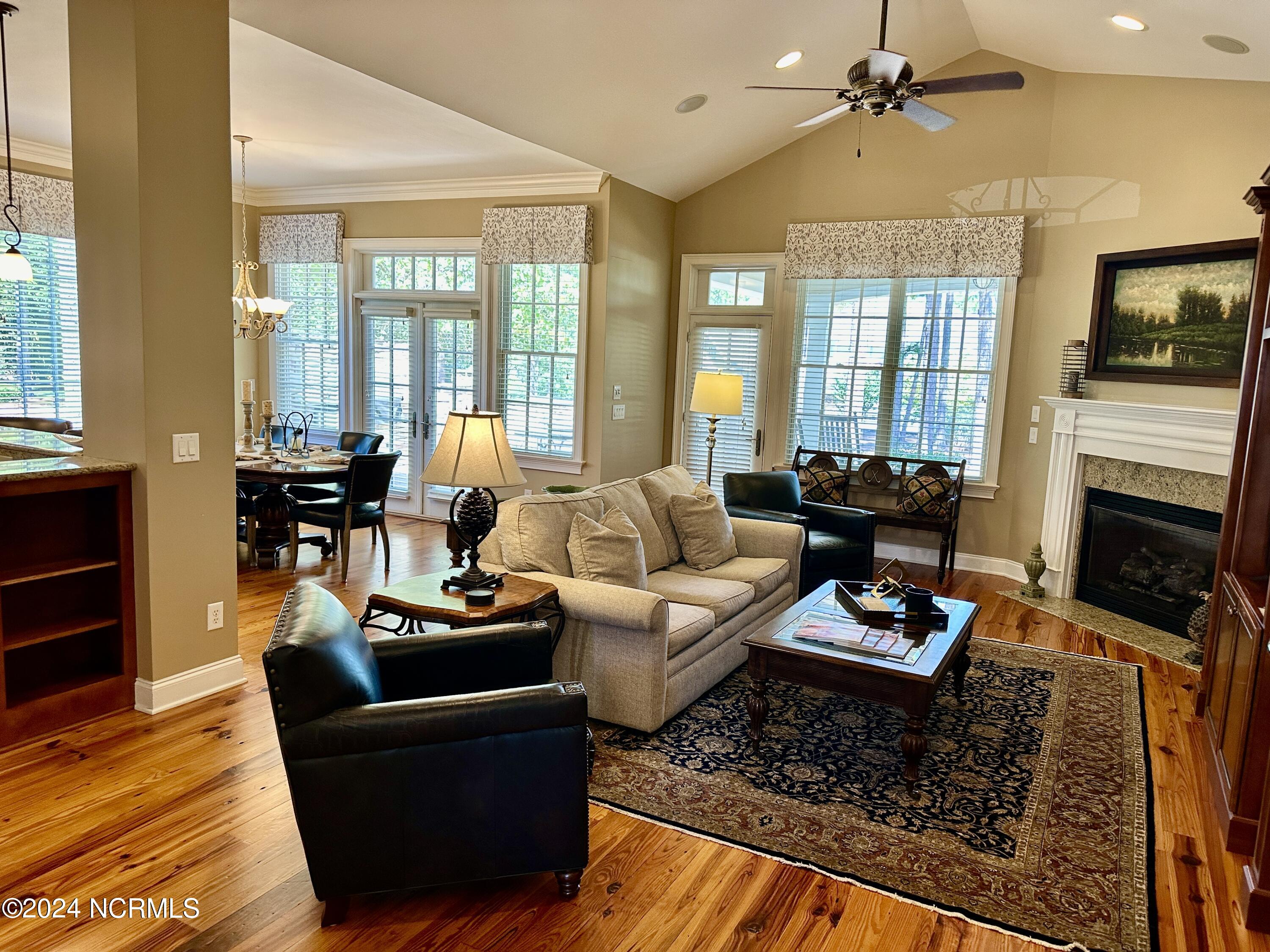 260 Cochrane Castle Circle, # 6