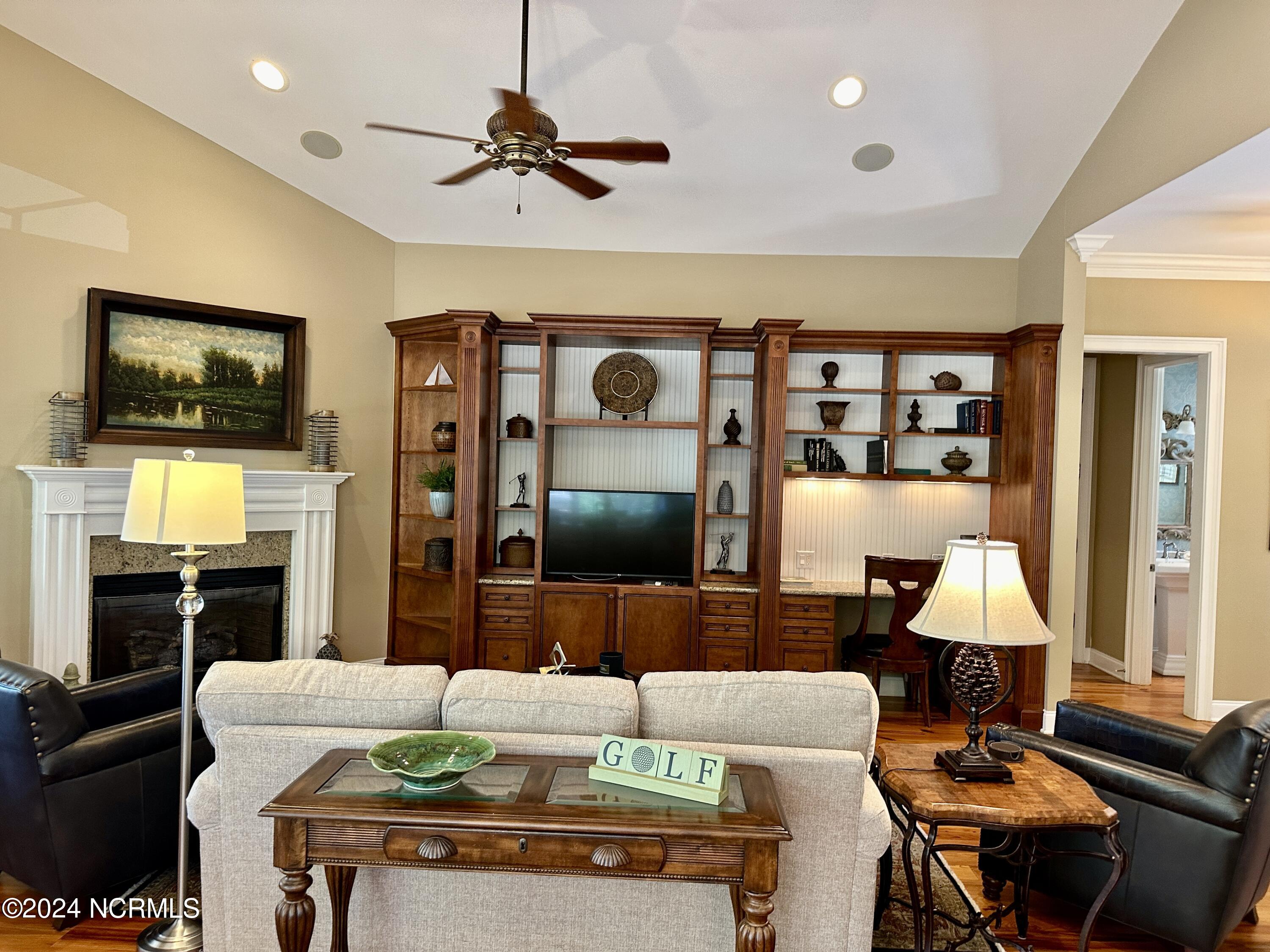 260 Cochrane Castle Circle, # 6