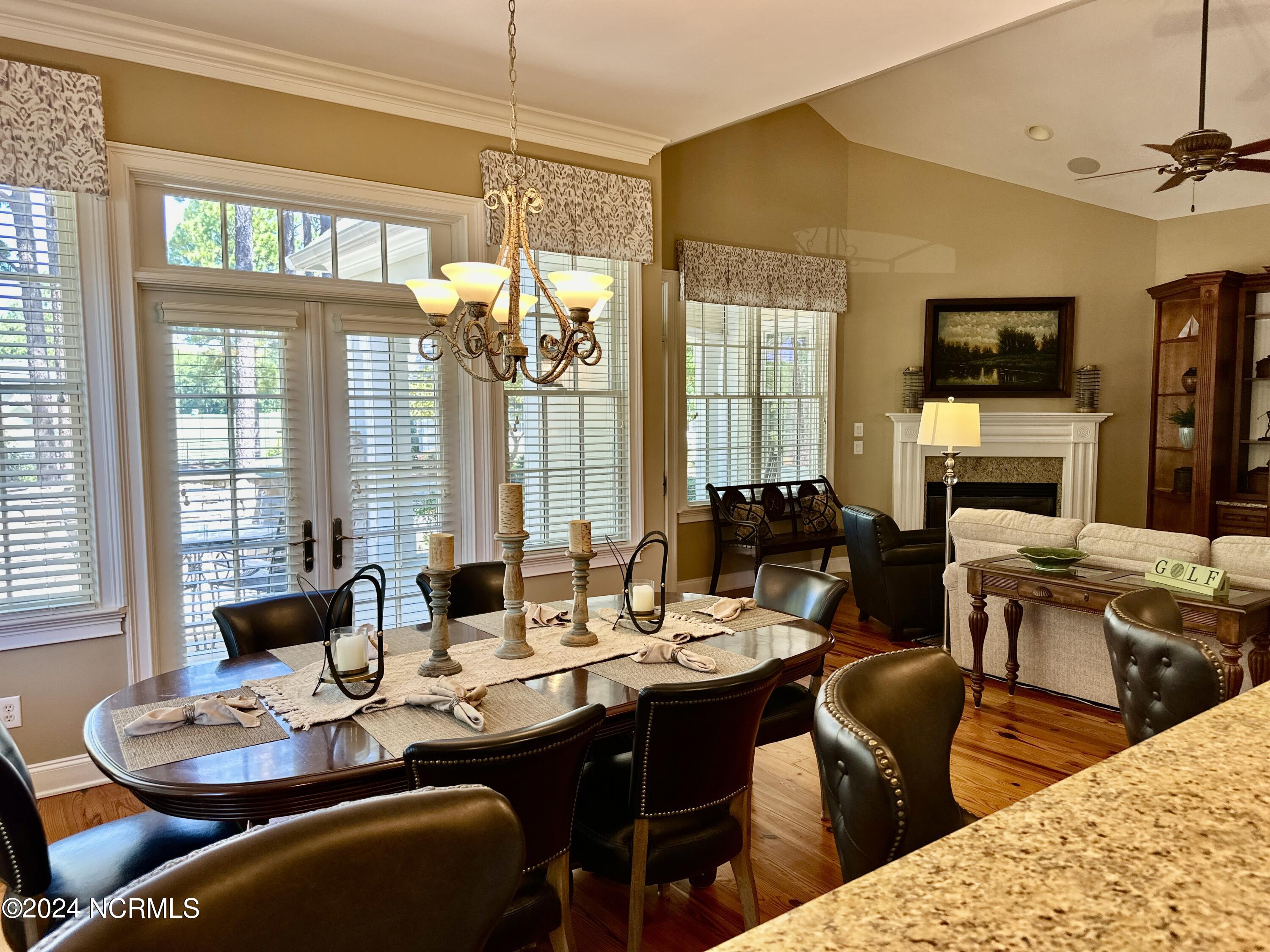 260 Cochrane Castle Circle, # 6