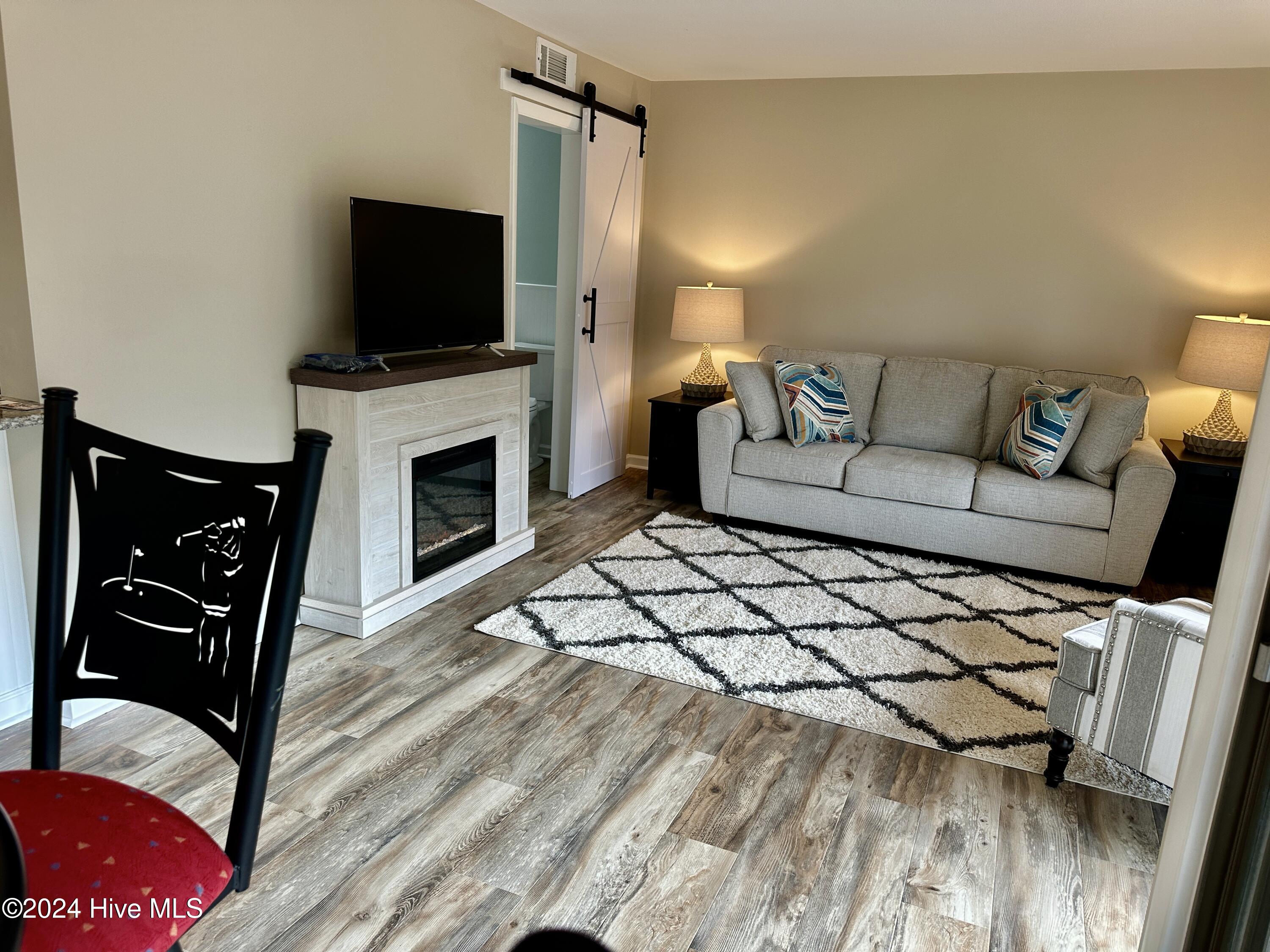 85 Pine Valley Road, 44