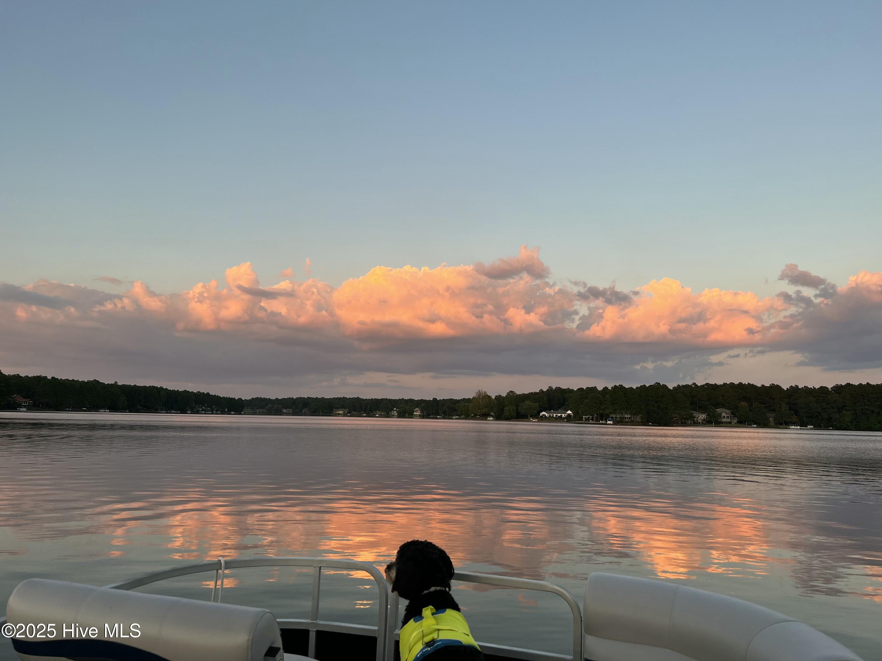 145 Lake Forest Drive SW