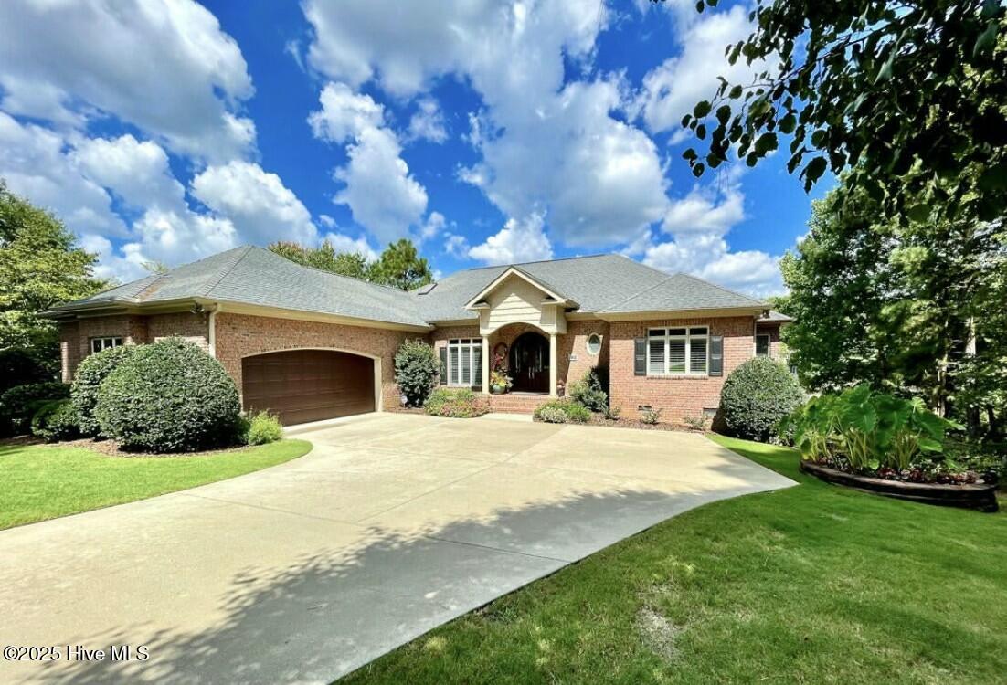 145 Lake Forest Drive SW