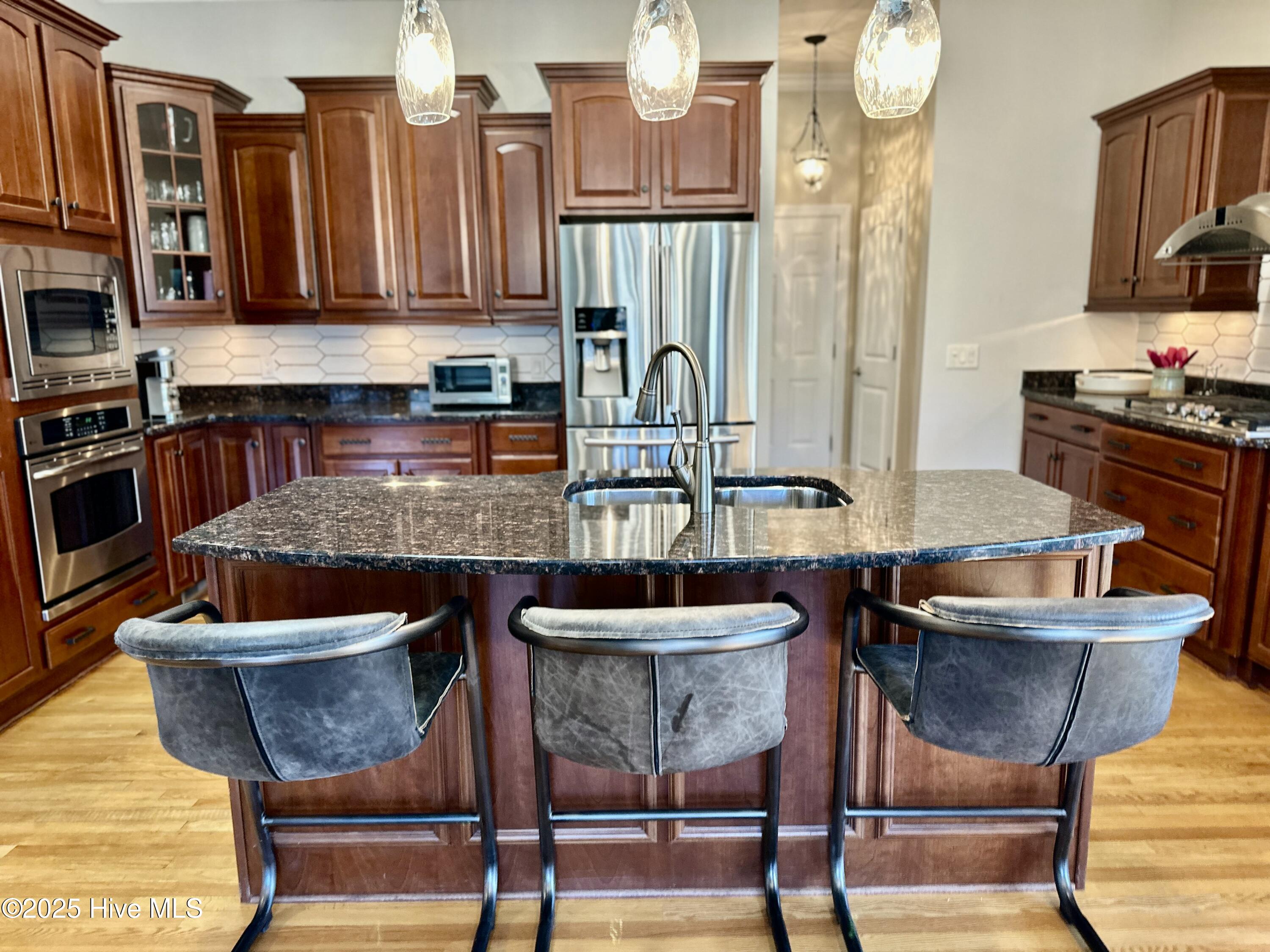 145 Lake Forest Drive SW