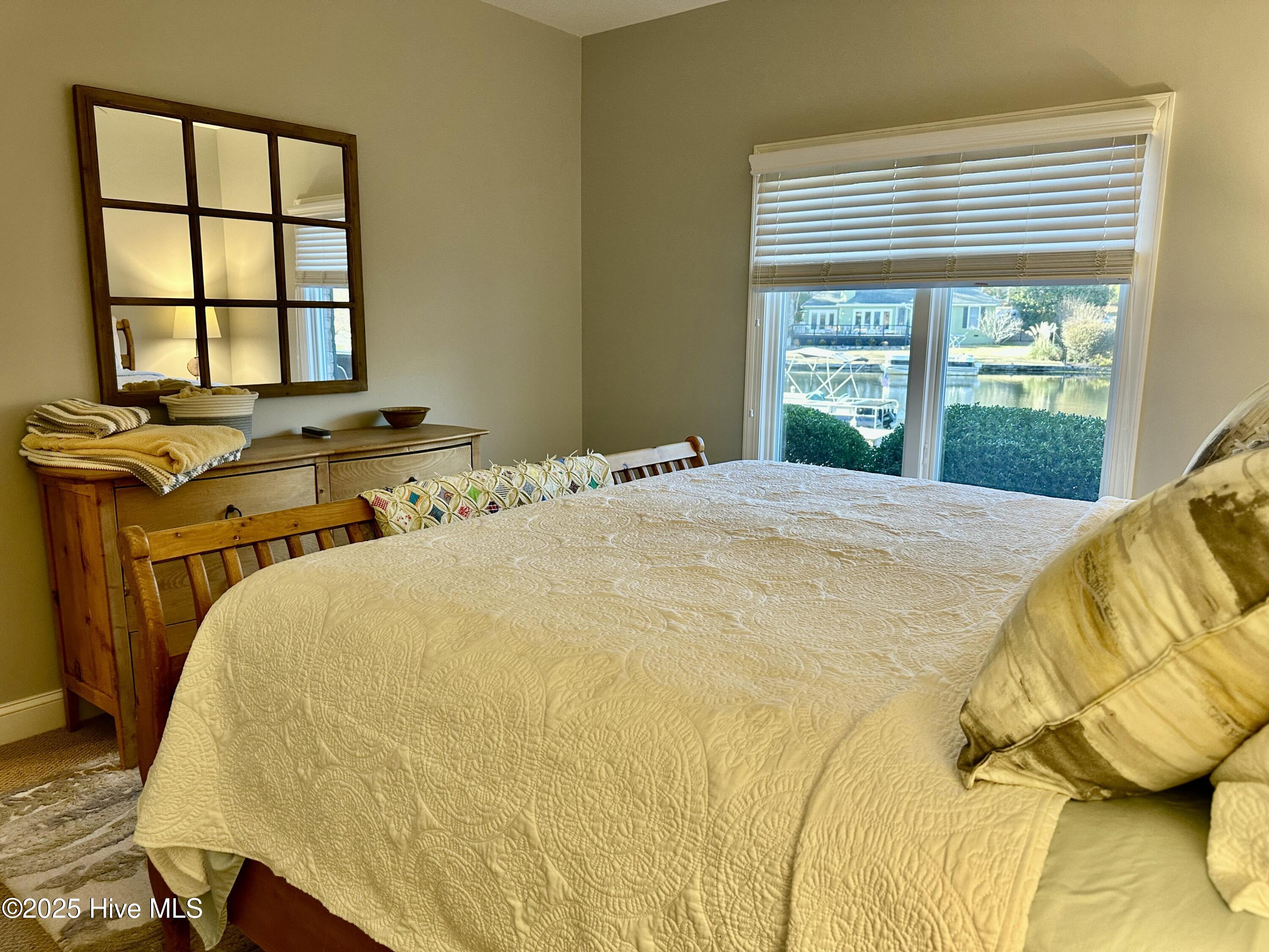 145 Lake Forest Drive SW