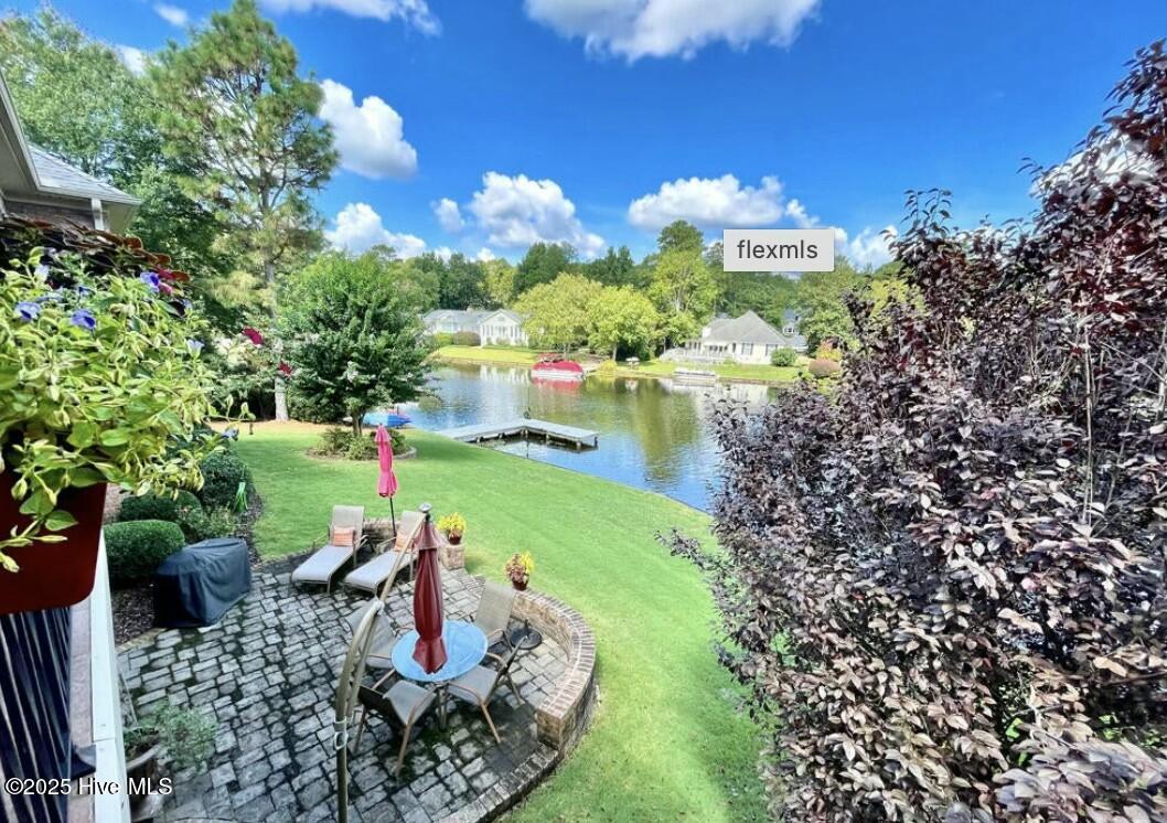 145 Lake Forest Drive SW