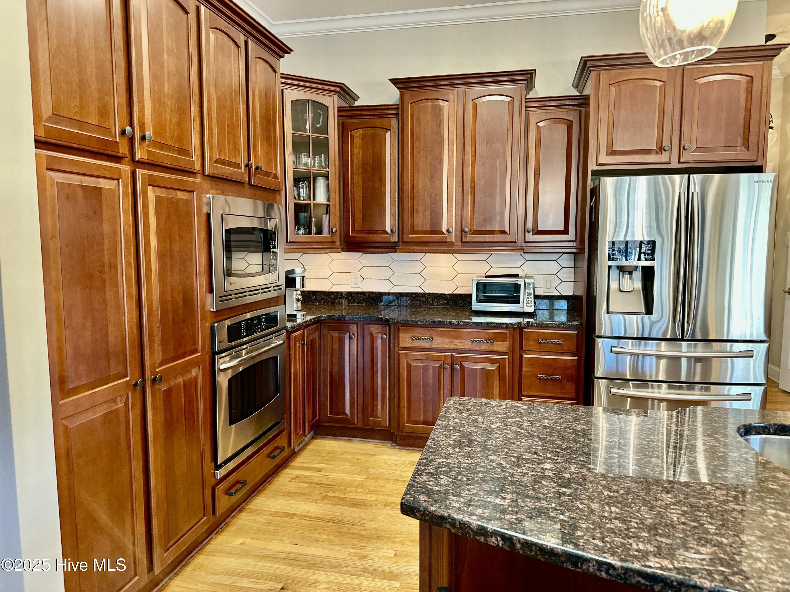 145 Lake Forest Drive SW