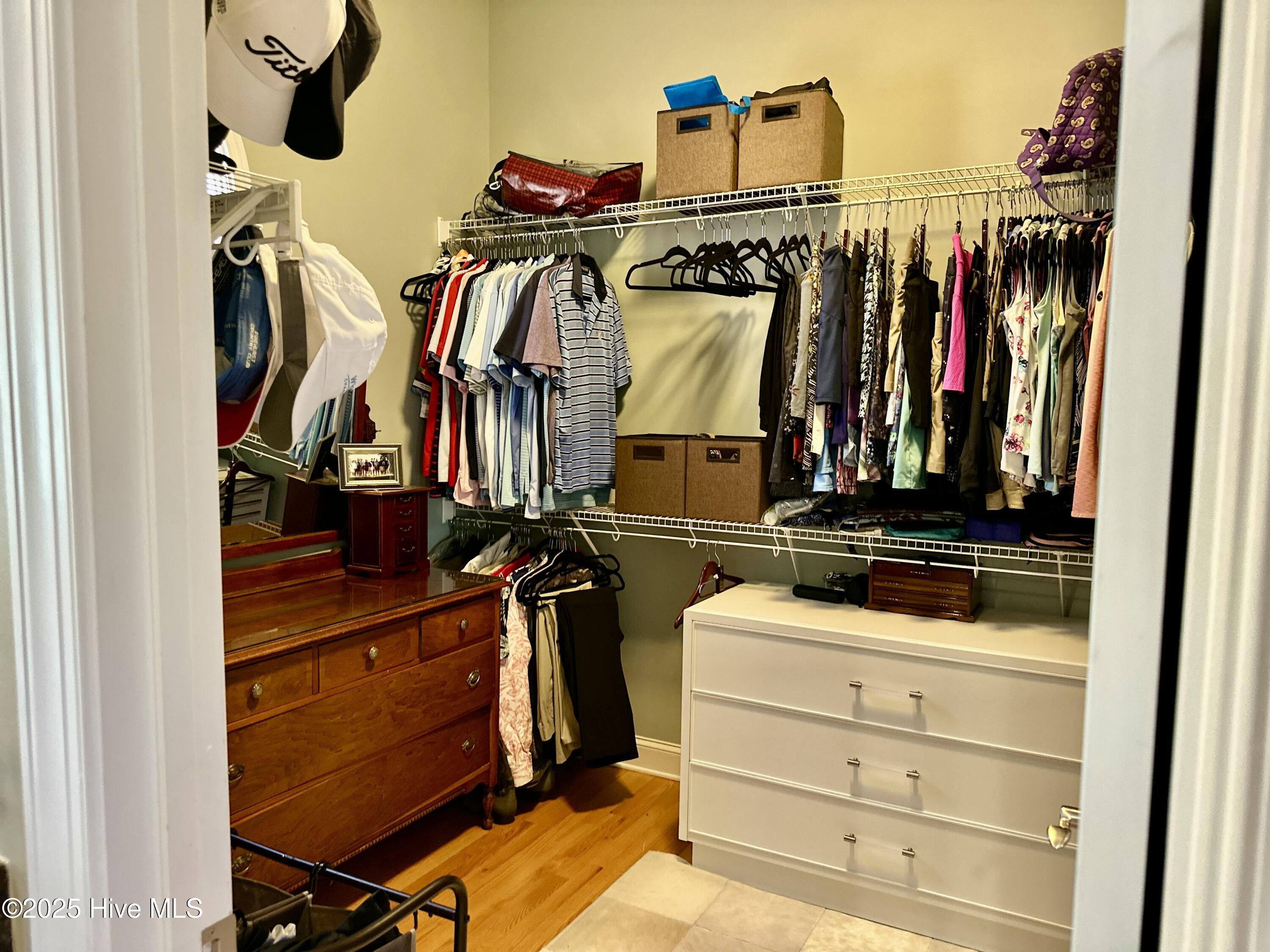 145 Lake Forest Drive SW