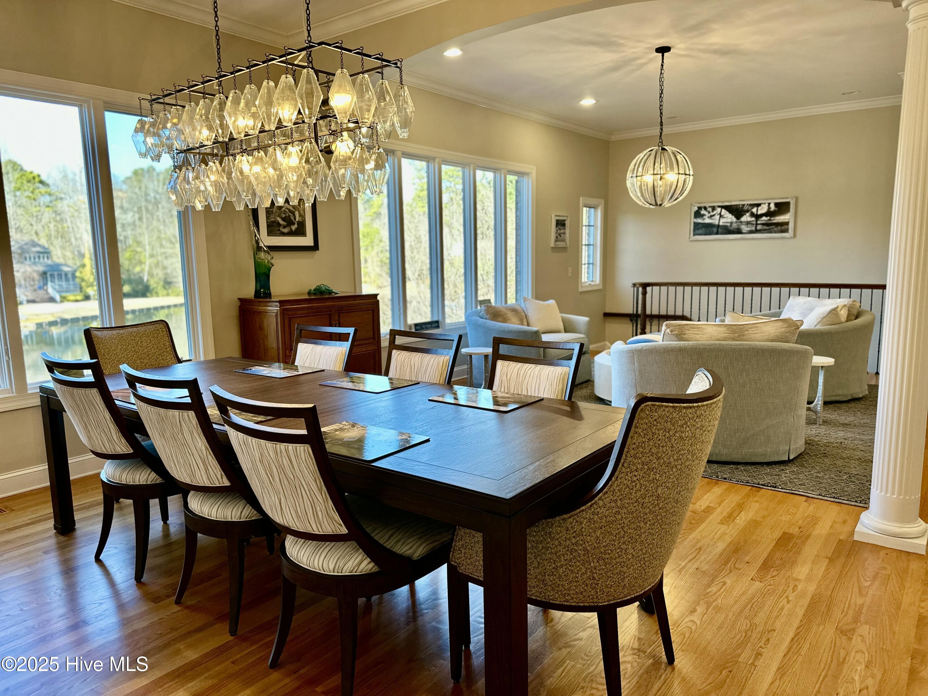 145 Lake Forest Drive SW