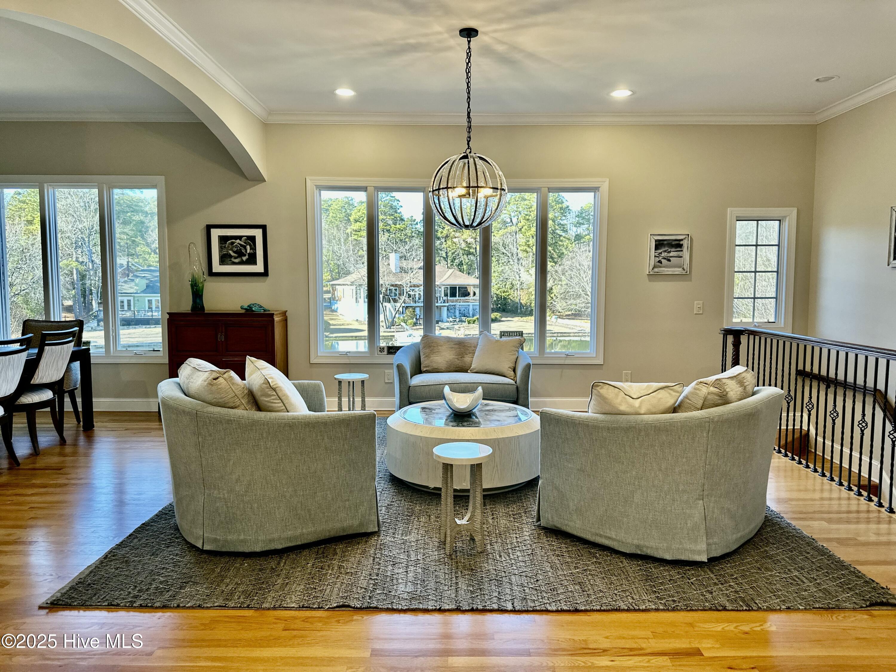 145 Lake Forest Drive SW