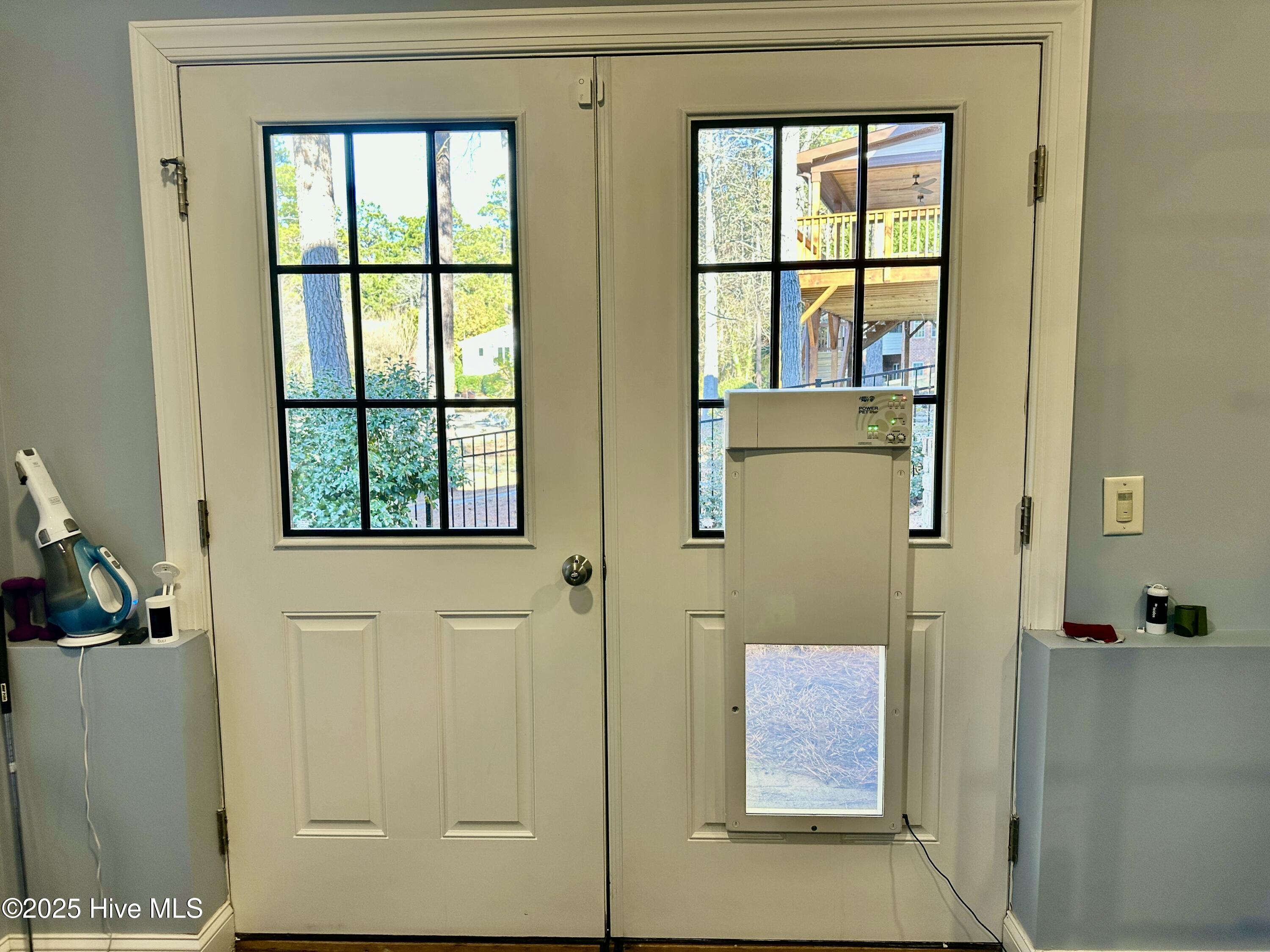 145 Lake Forest Drive SW