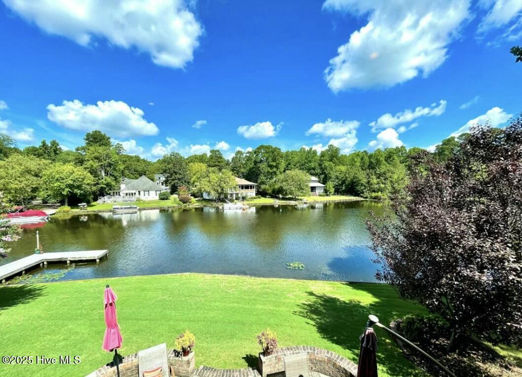 145 Lake Forest Drive SW
