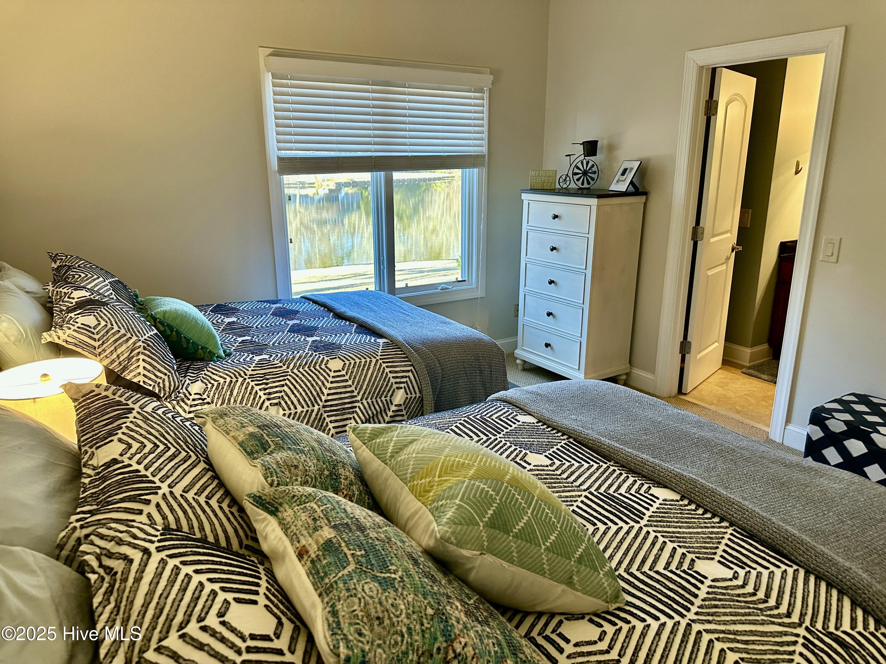 145 Lake Forest Drive SW