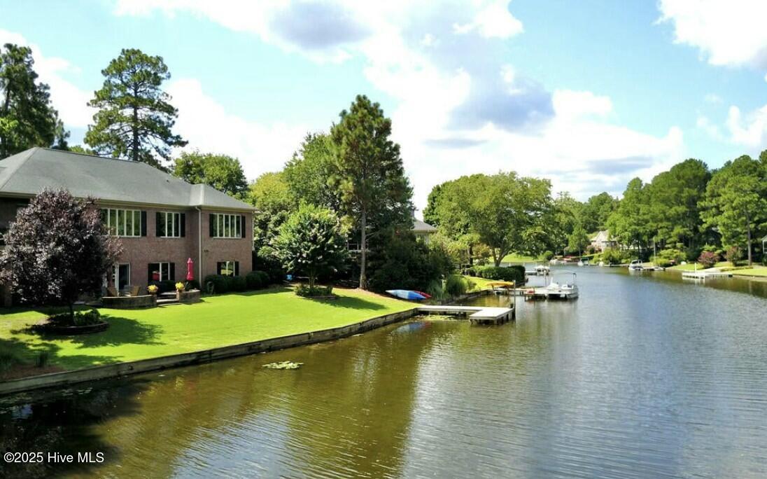 145 Lake Forest Drive SW