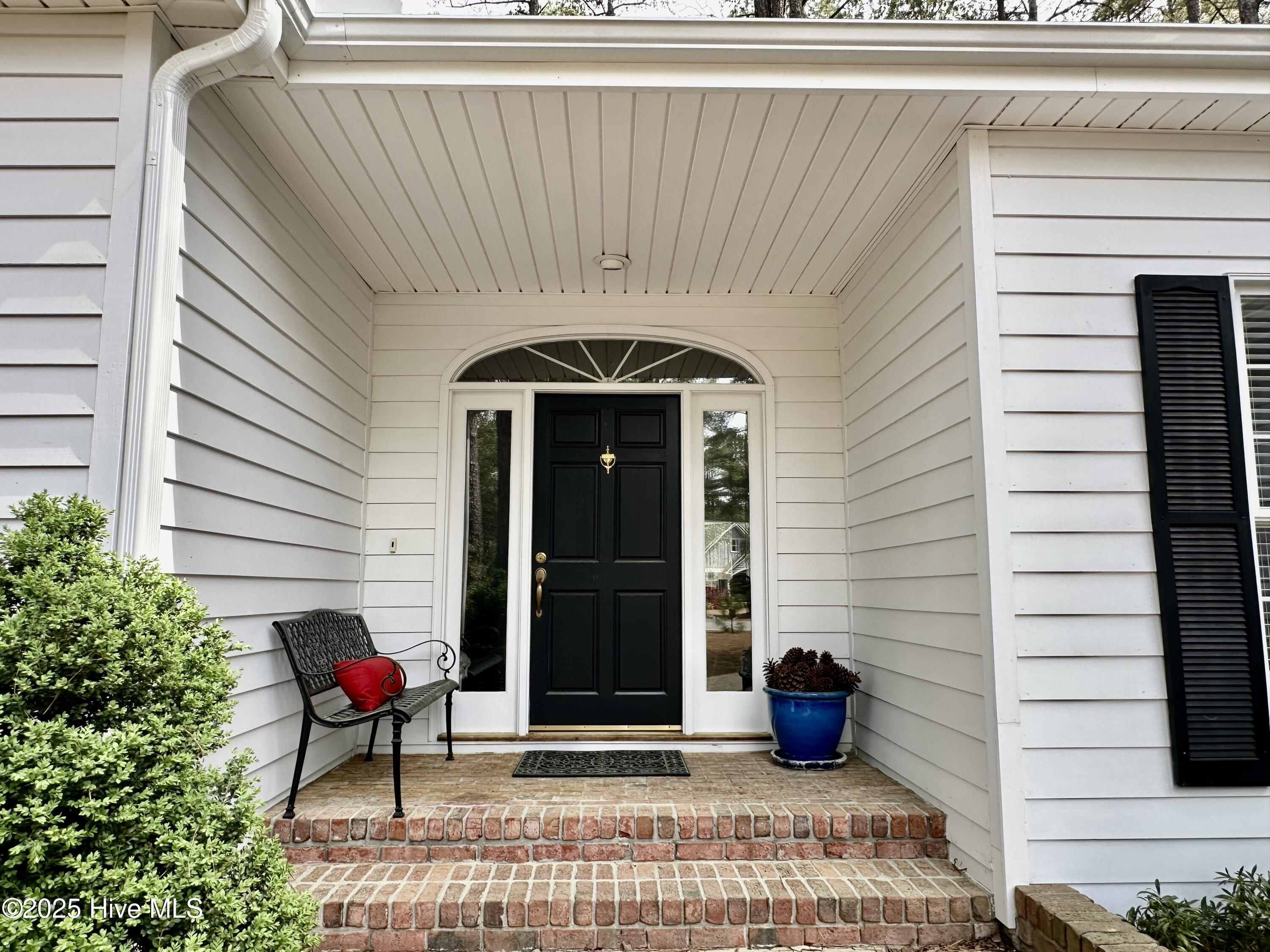 16 Ashkirk Drive