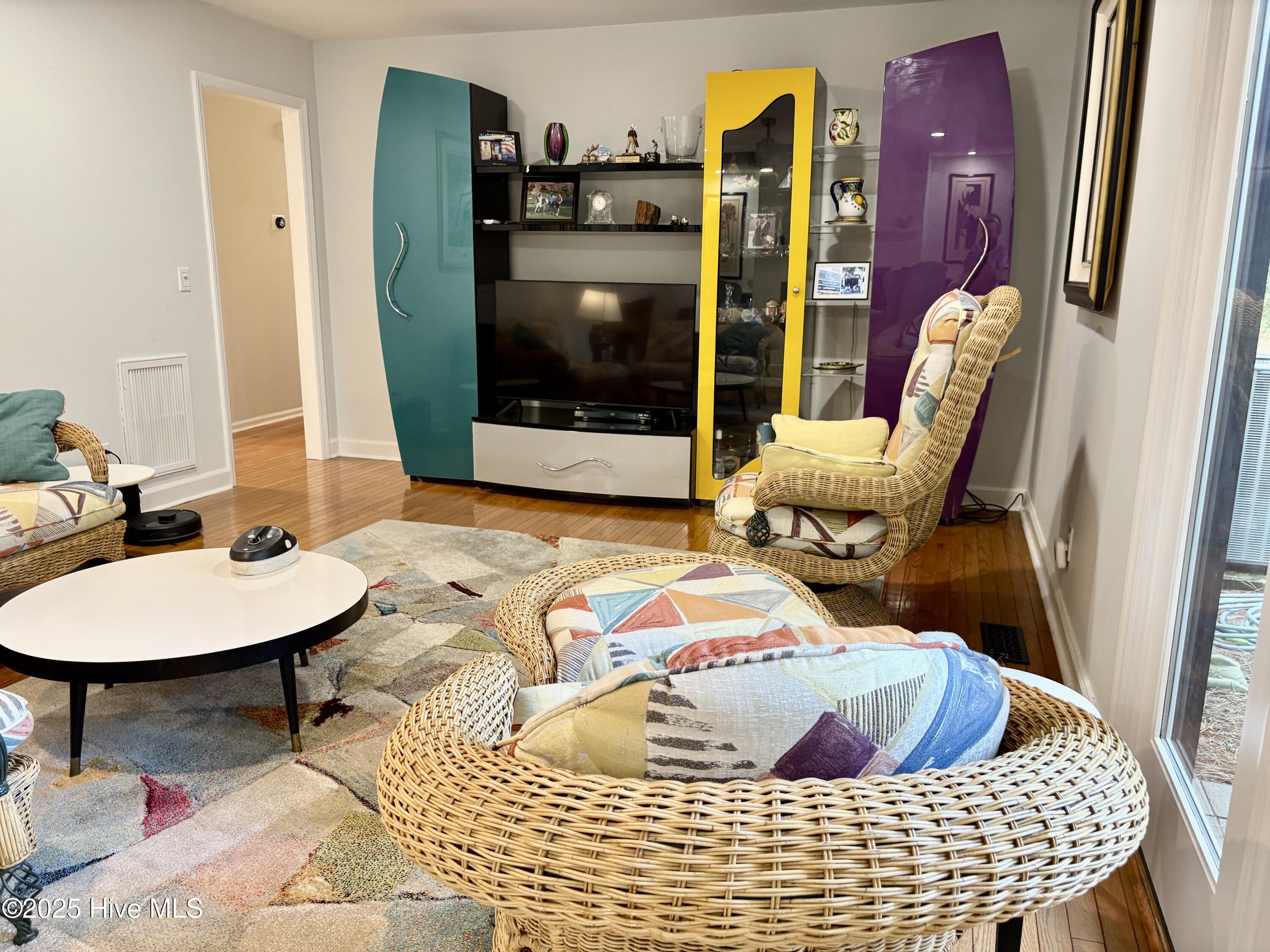 1425 Monticello Drive