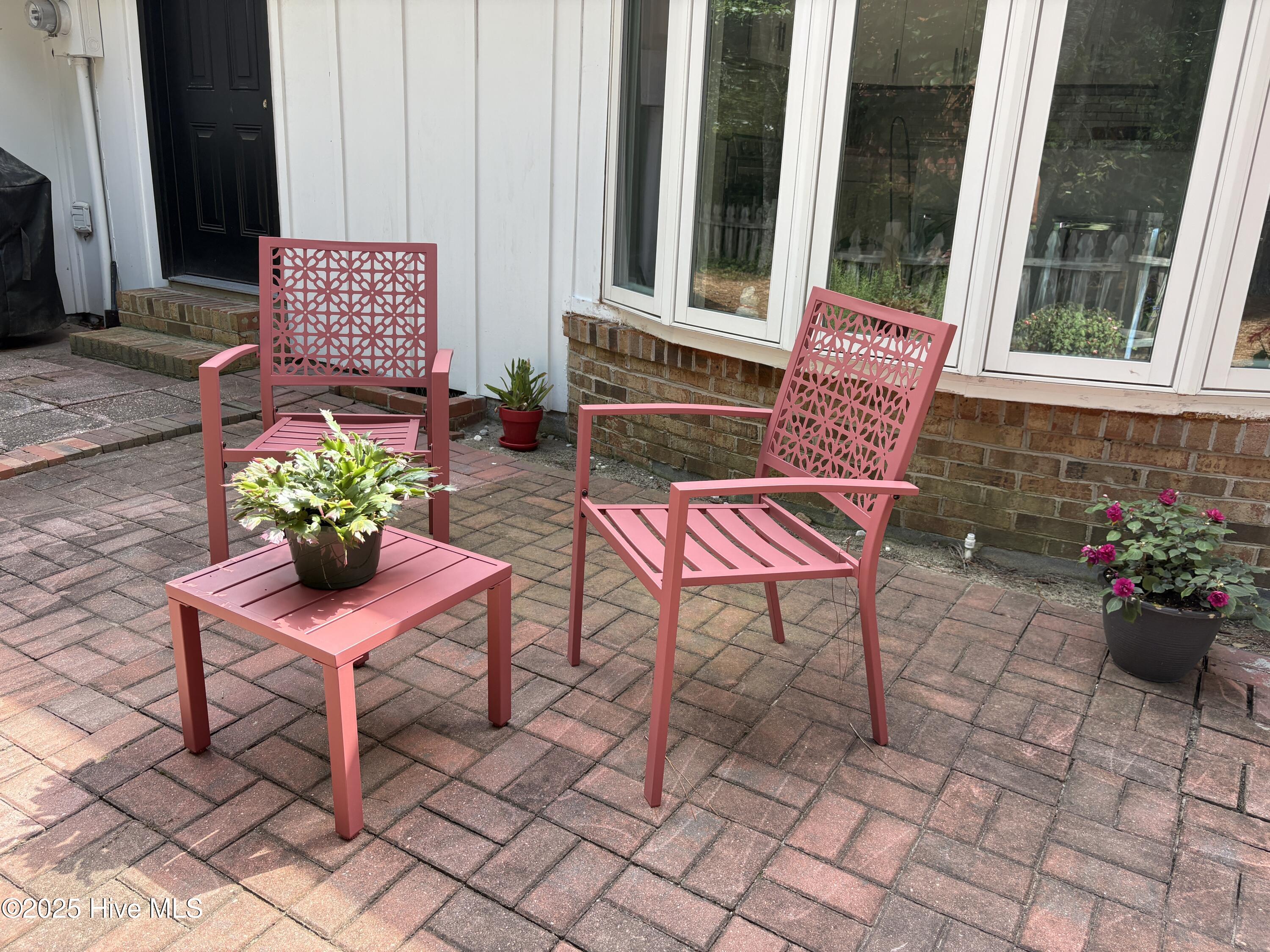 1425 Monticello Drive