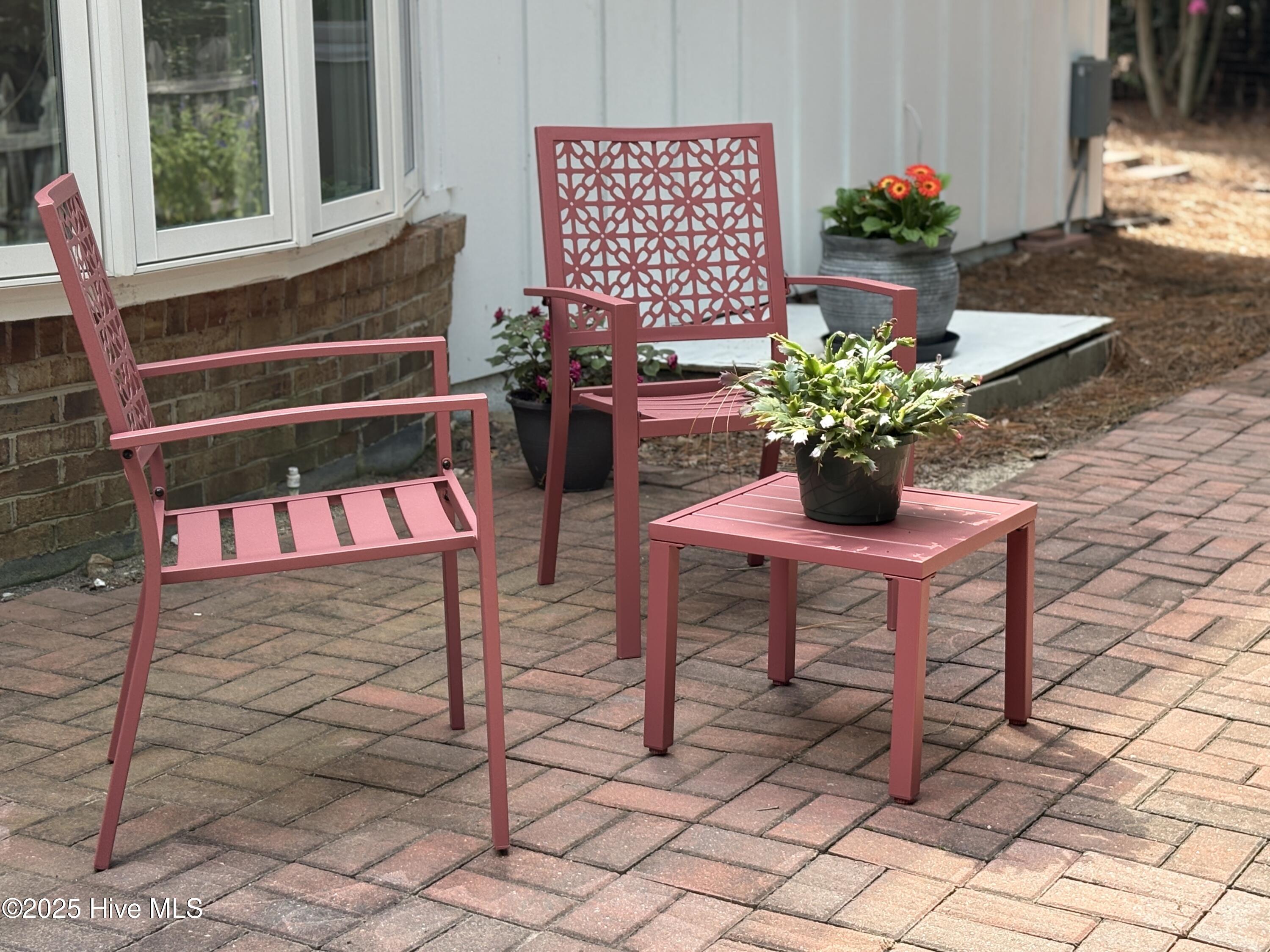 1425 Monticello Drive