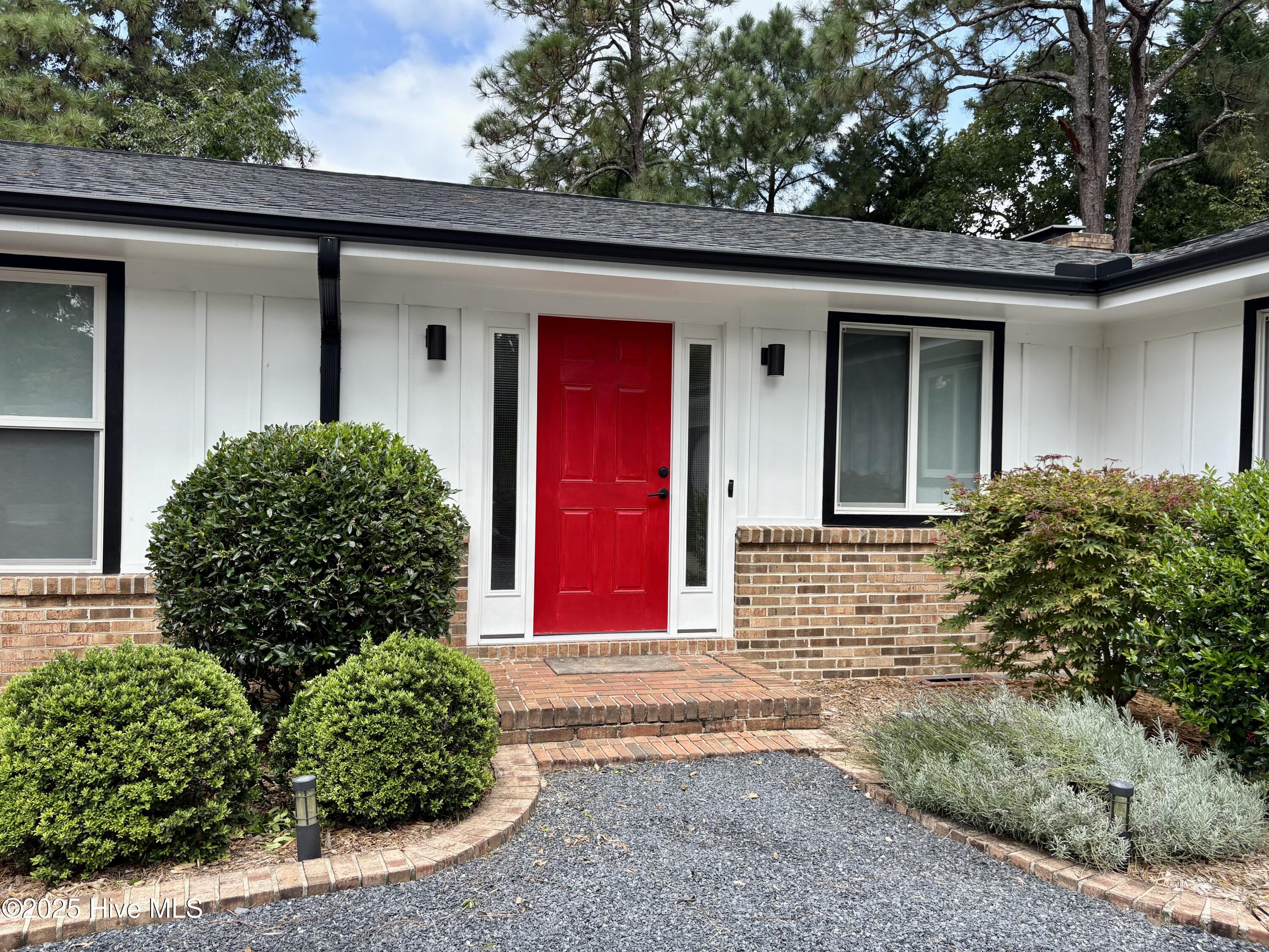 1425 Monticello Drive