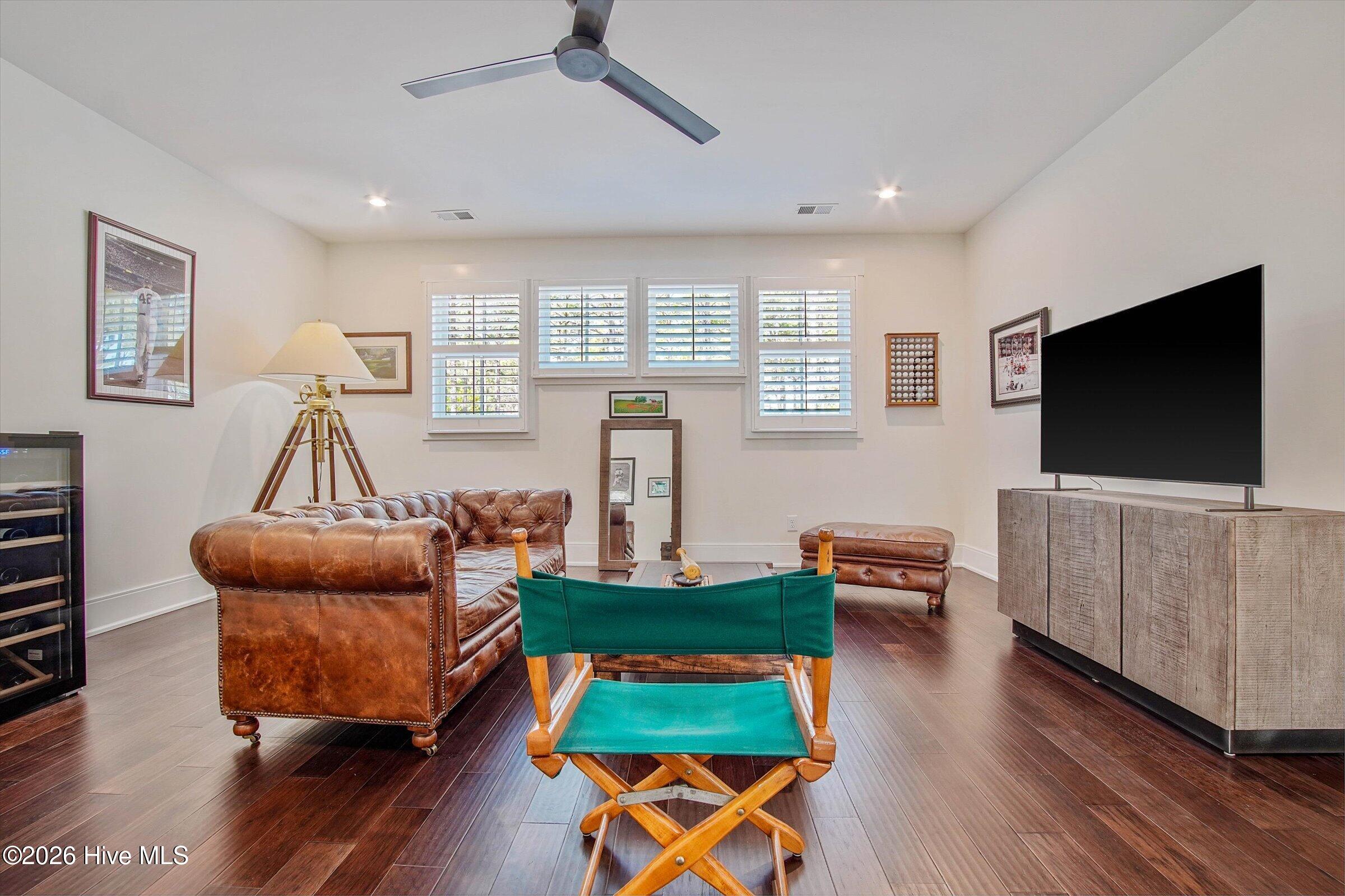 3 Ridgeland Street