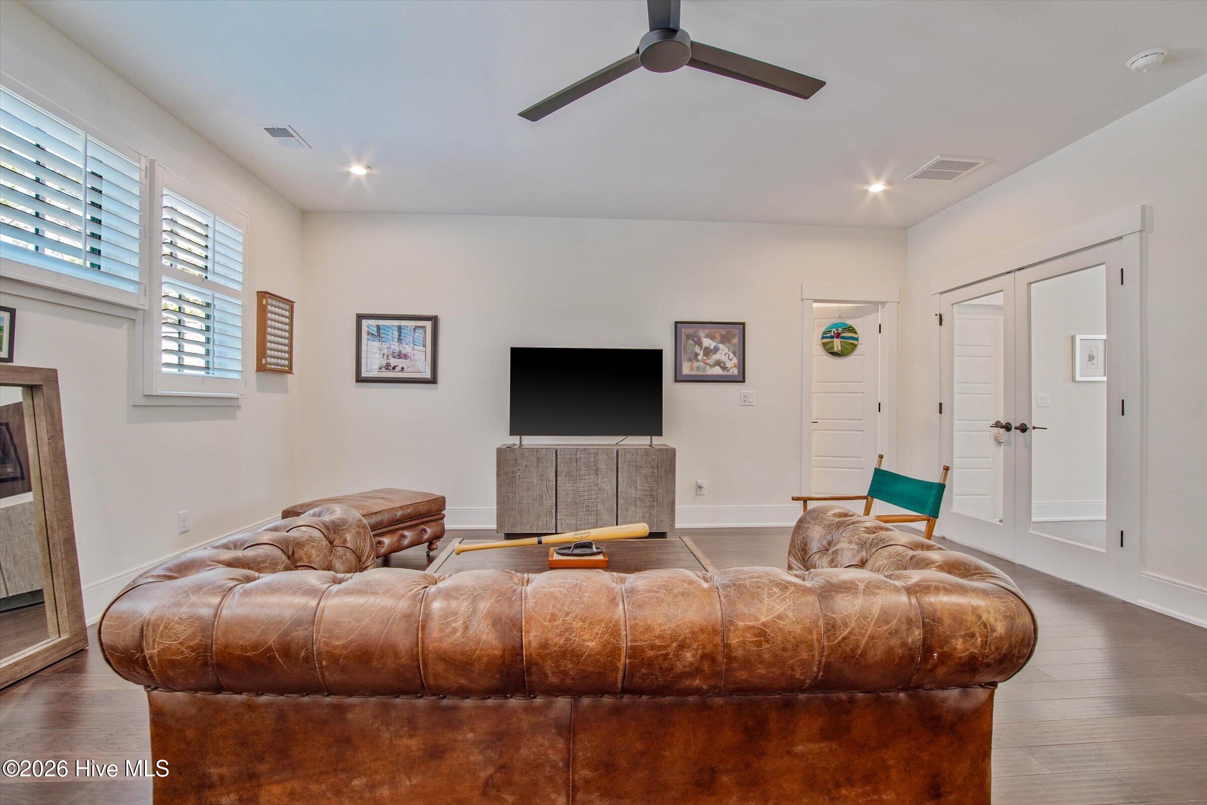 3 Ridgeland Street
