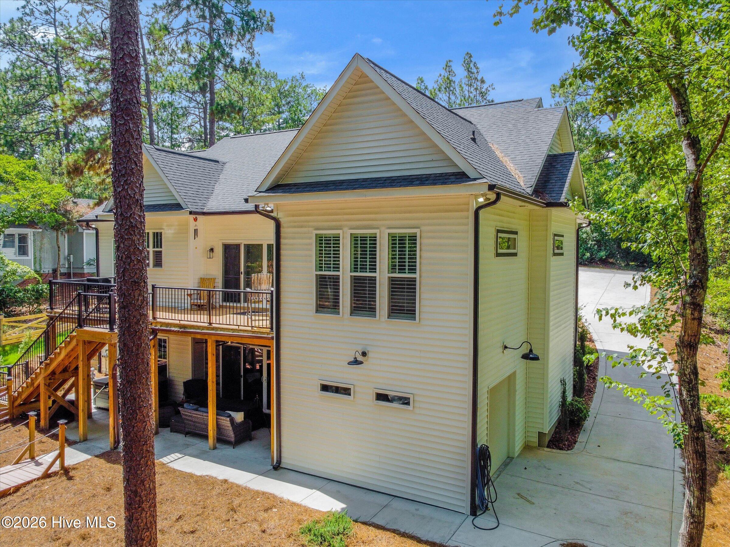 1046 Monticello Drive