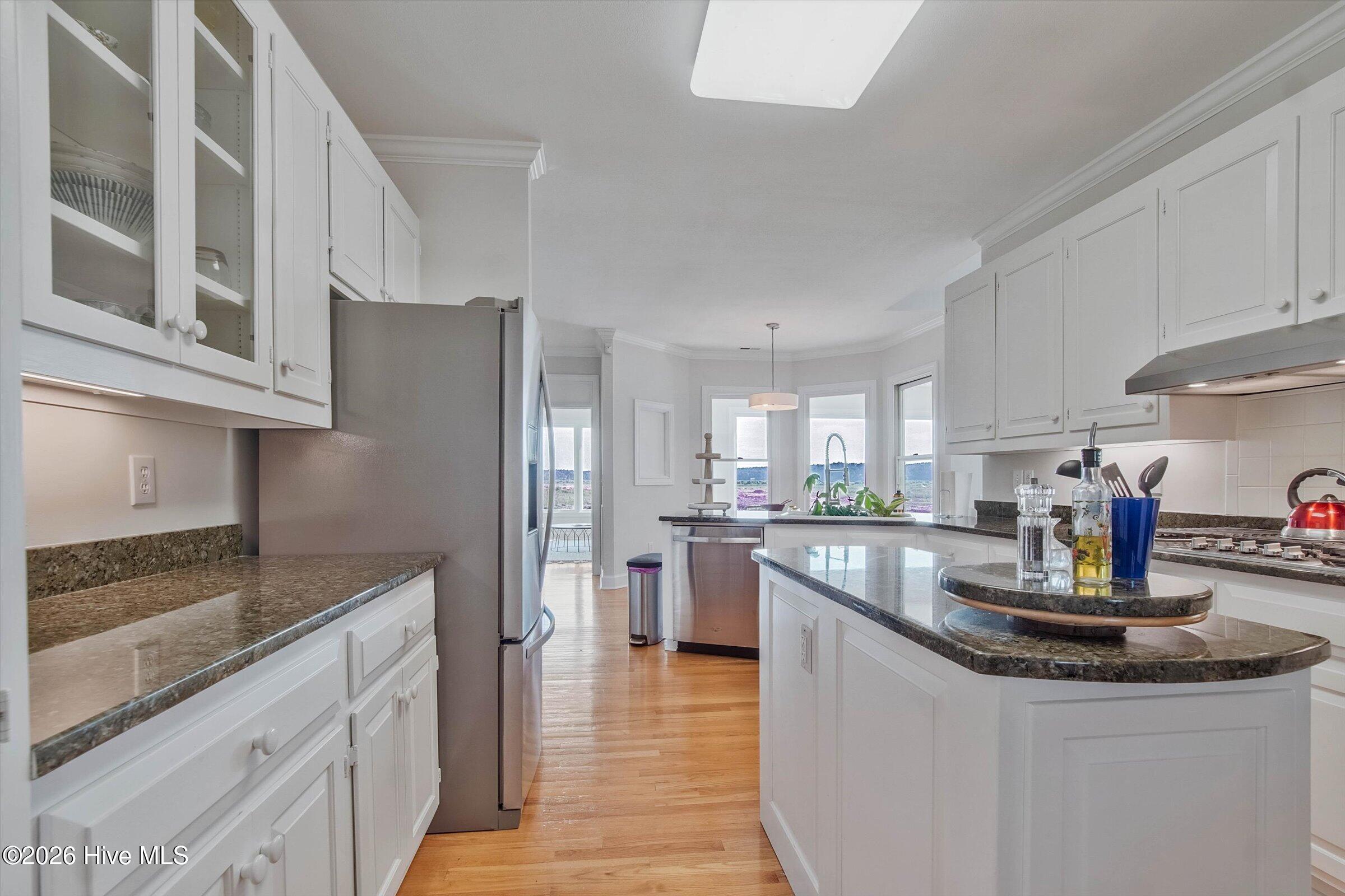 1231 Greenbriar Place