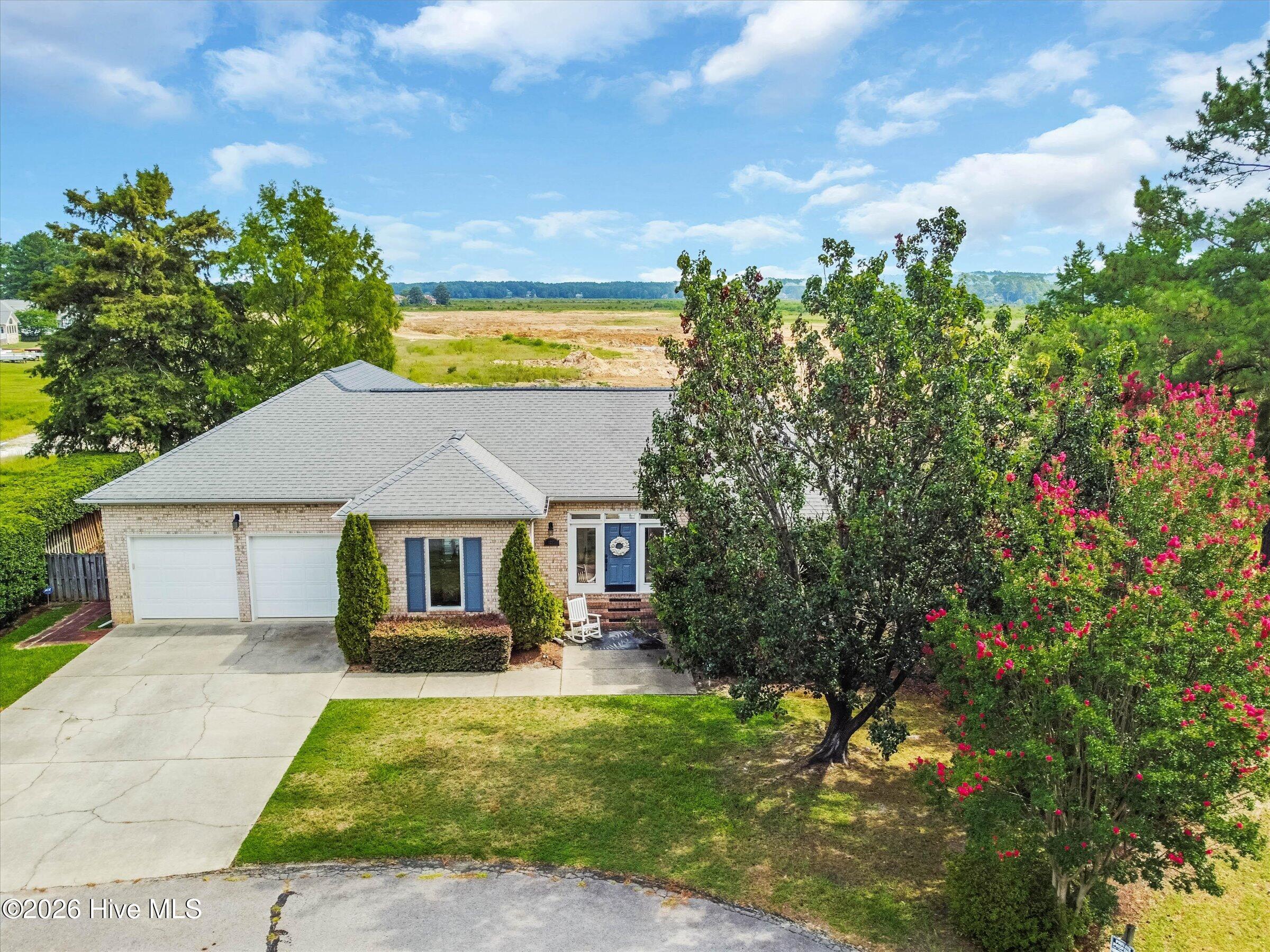 1231 Greenbriar Place
