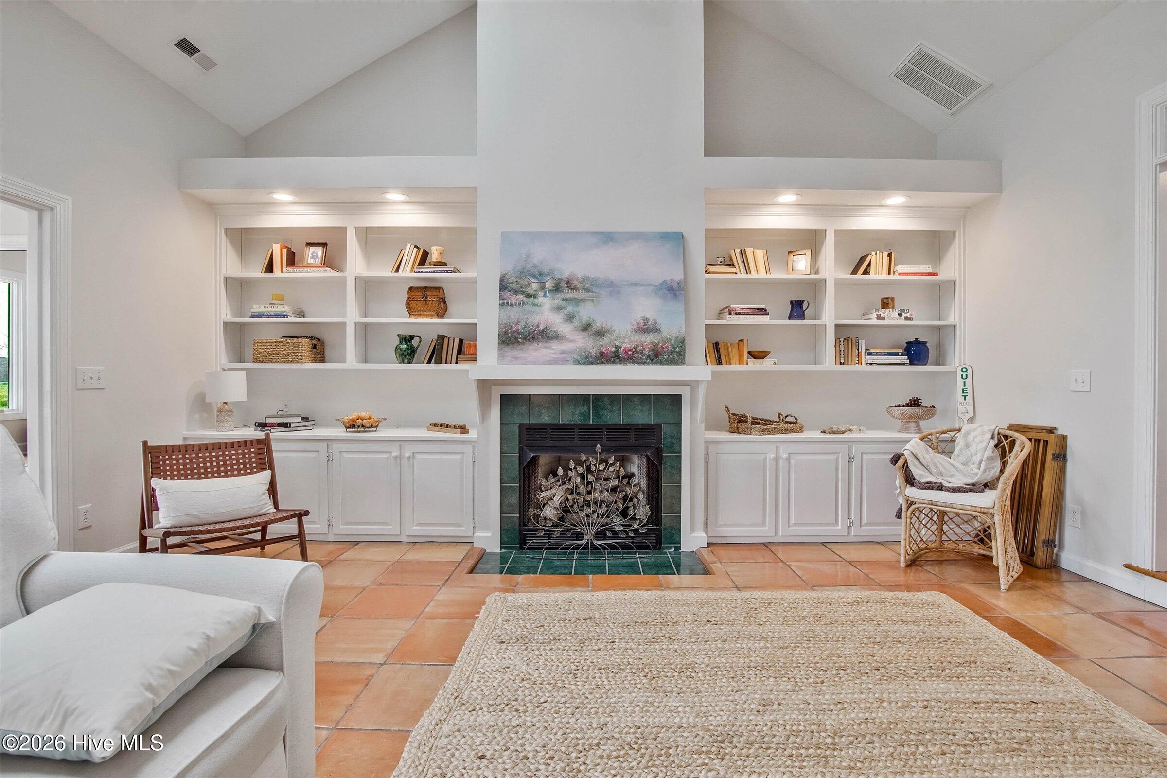 1231 Greenbriar Place
