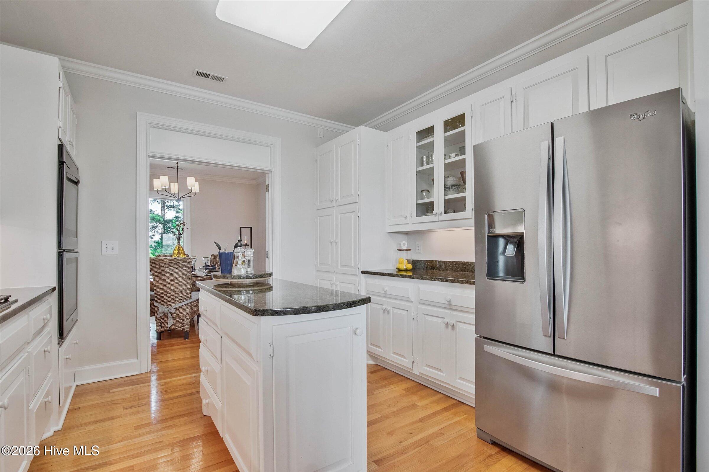 1231 Greenbriar Place