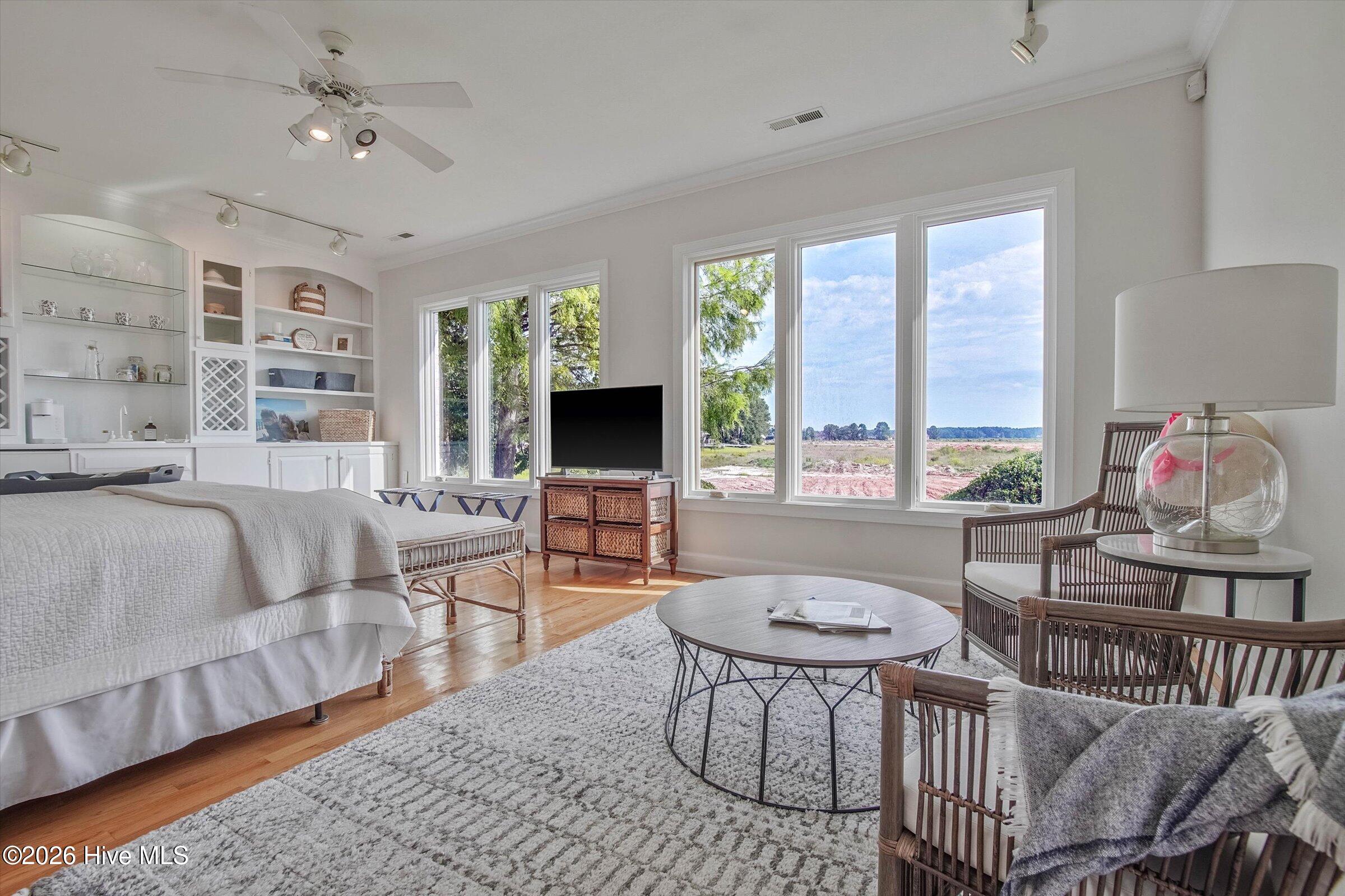 1231 Greenbriar Place
