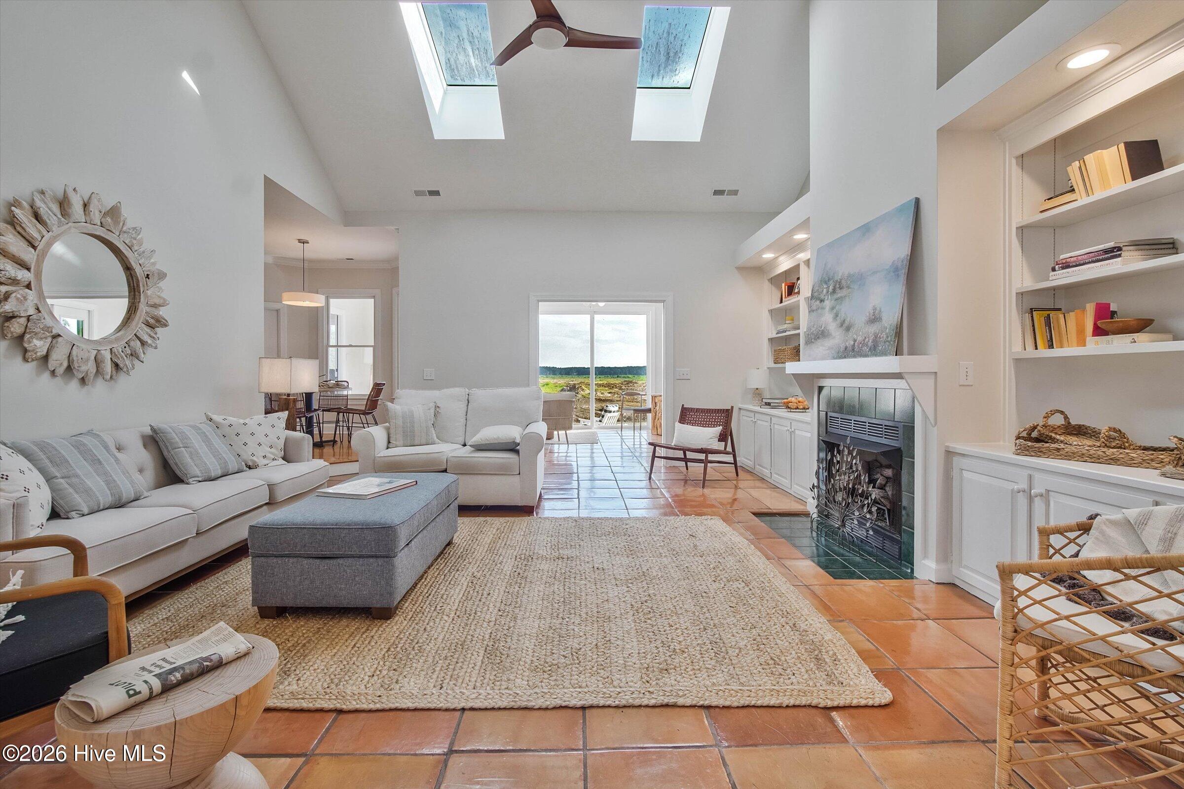 1231 Greenbriar Place