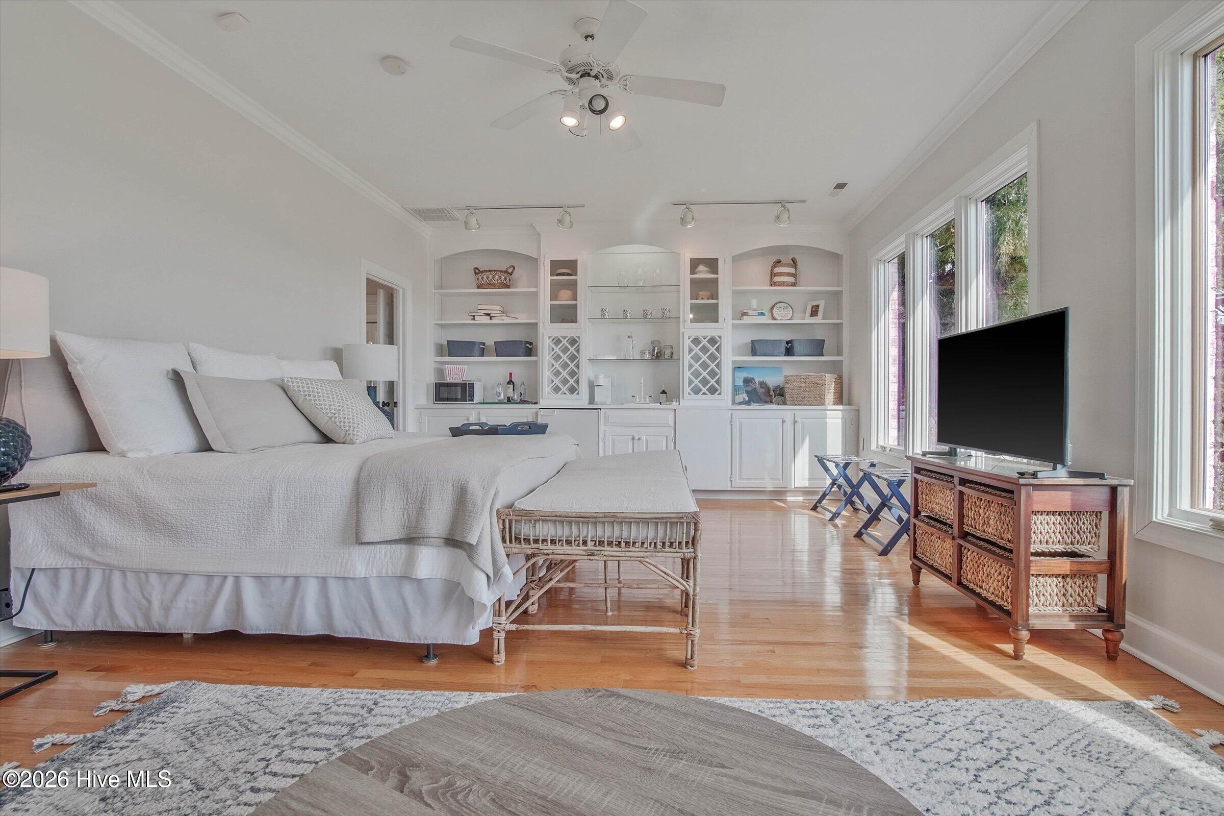 1231 Greenbriar Place