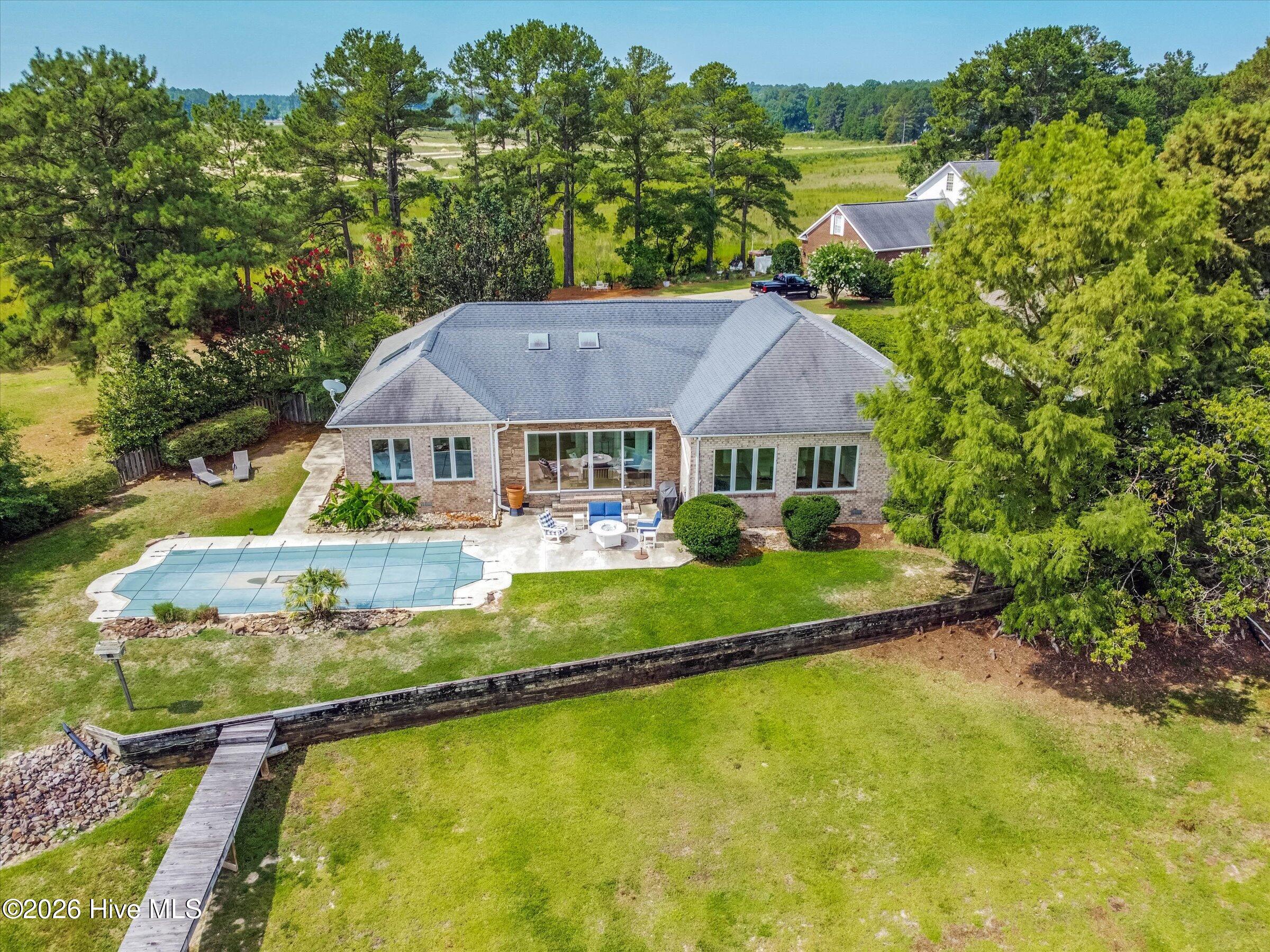 1231 Greenbriar Place