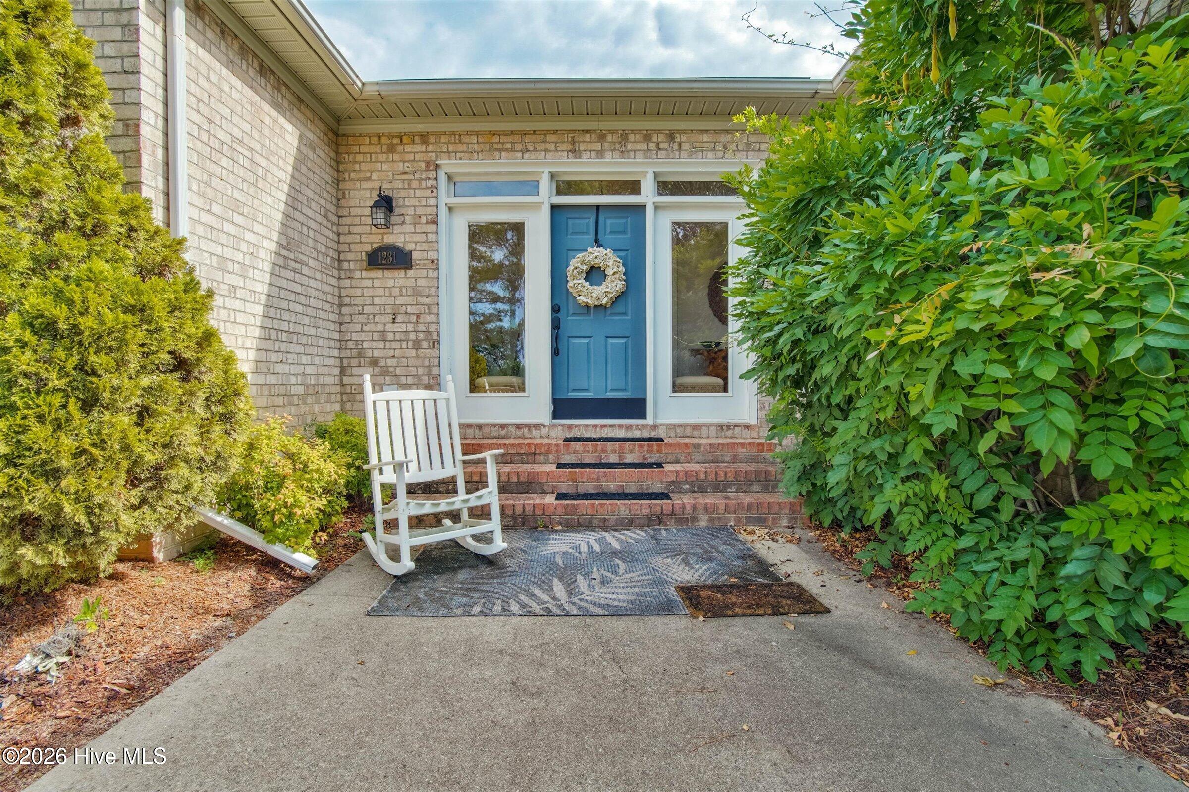 1231 Greenbriar Place