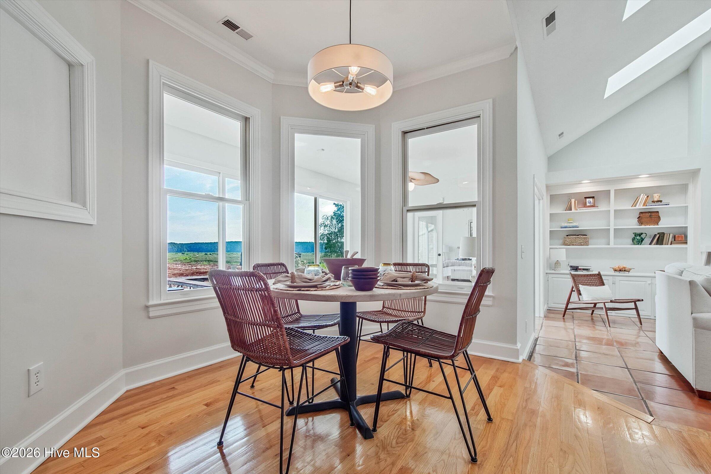 1231 Greenbriar Place