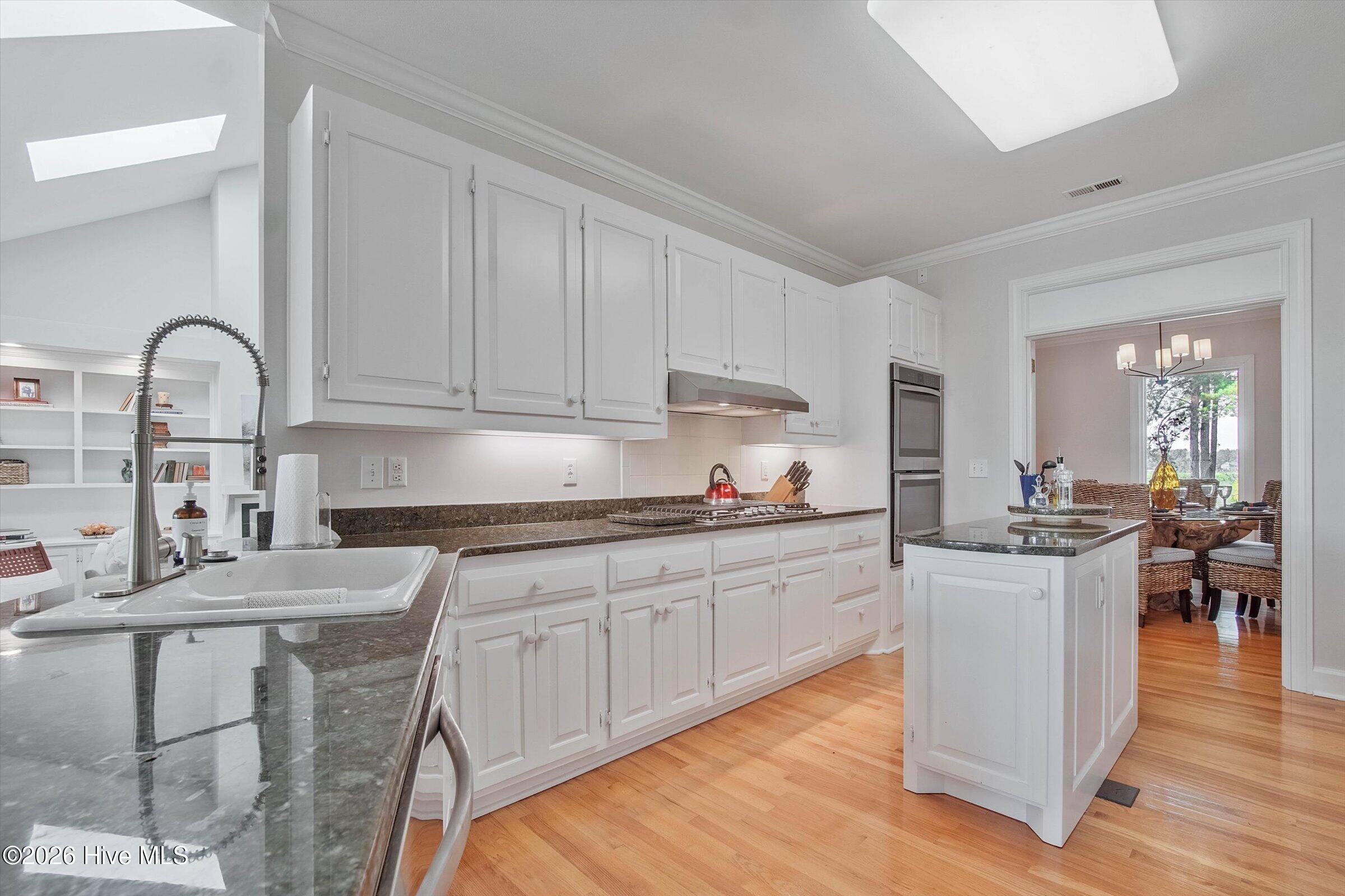 1231 Greenbriar Place