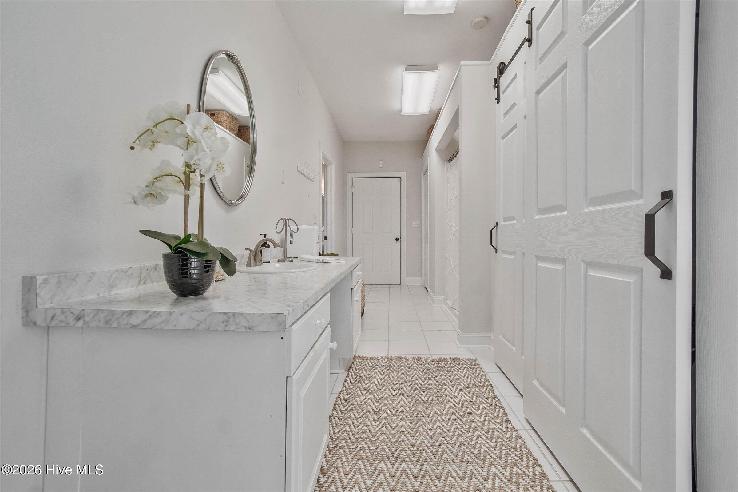 1231 Greenbriar Place